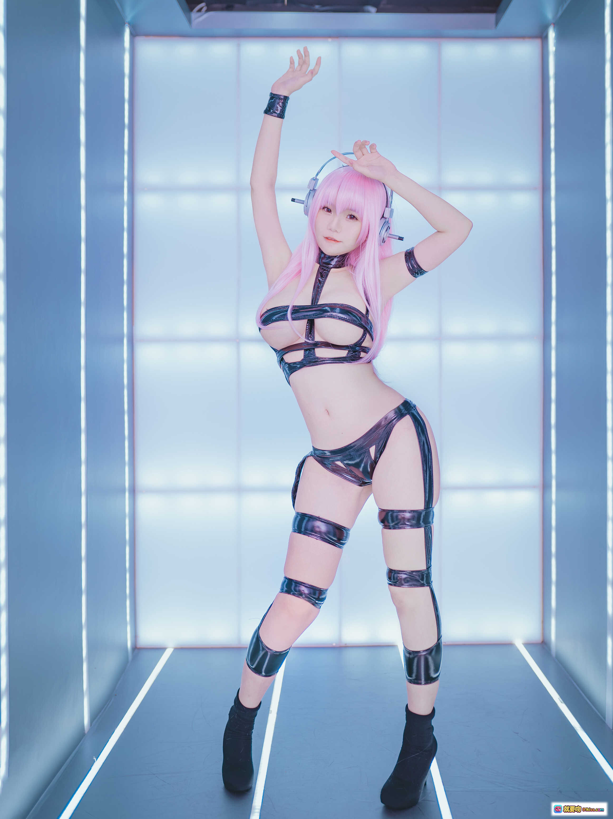 图片[10] - Yoko宅夏NO.019索尼子胶带cosplay粉发耳机黑胶带造型性感写真15P高清图集 - 就要吻