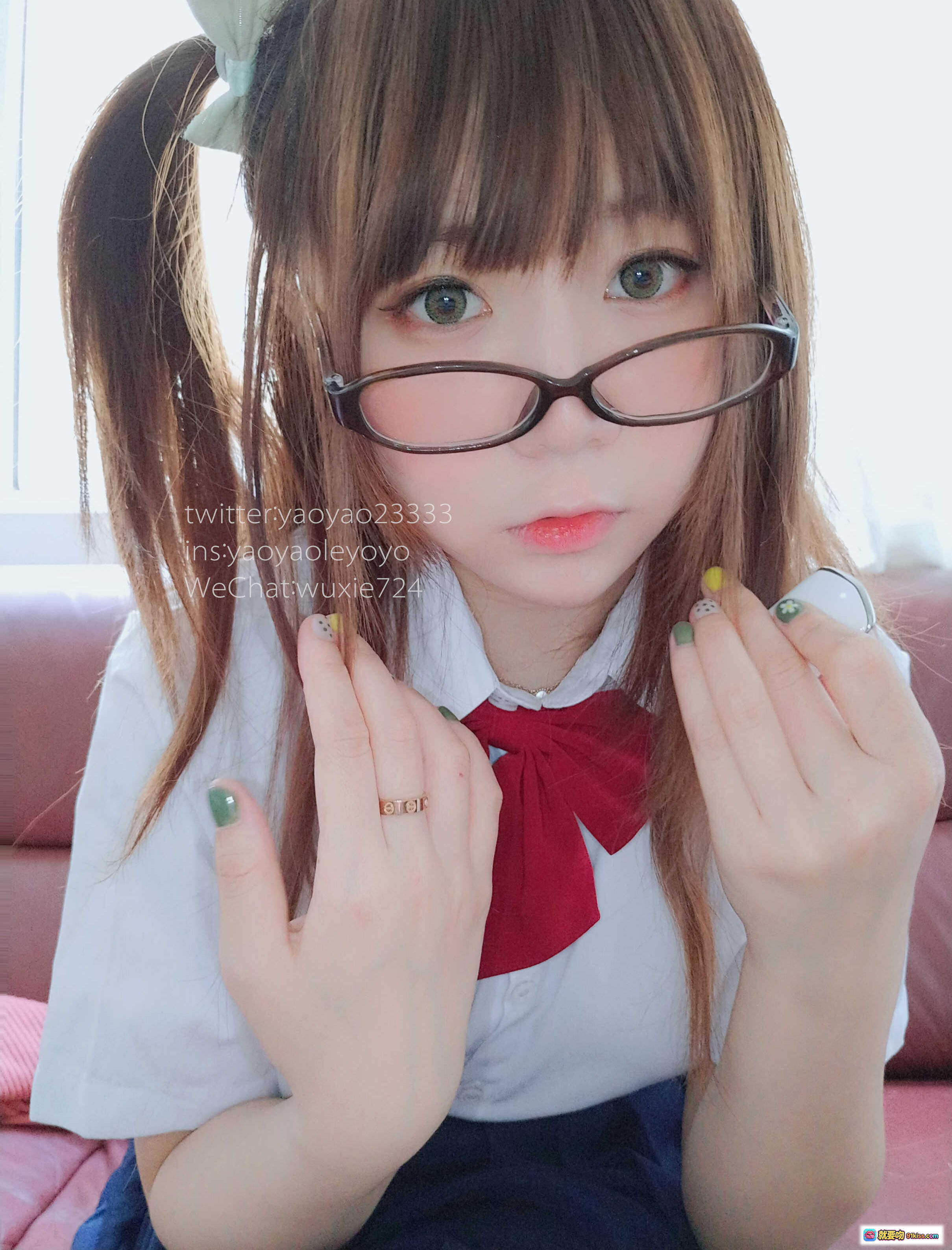 图片[8] - 摇摇乐yoyo NO.007 清纯小学妹写真 65P 484MB 双马尾眼镜少女 白衬衫红领结 日系甜美风 - 就要吻