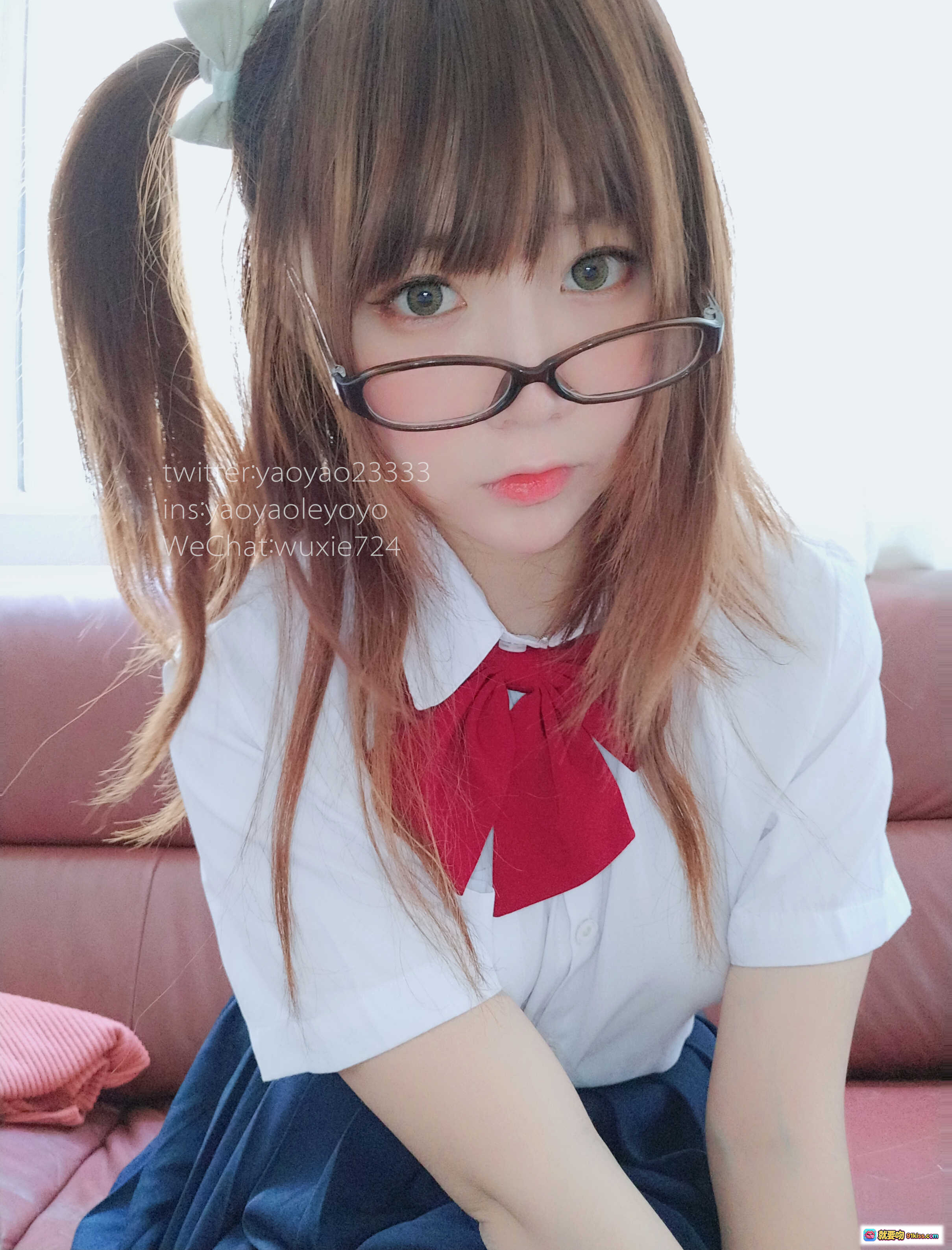 图片[9] - 摇摇乐yoyo NO.007 清纯小学妹写真 65P 484MB 双马尾眼镜少女 白衬衫红领结 日系甜美风 - 就要吻