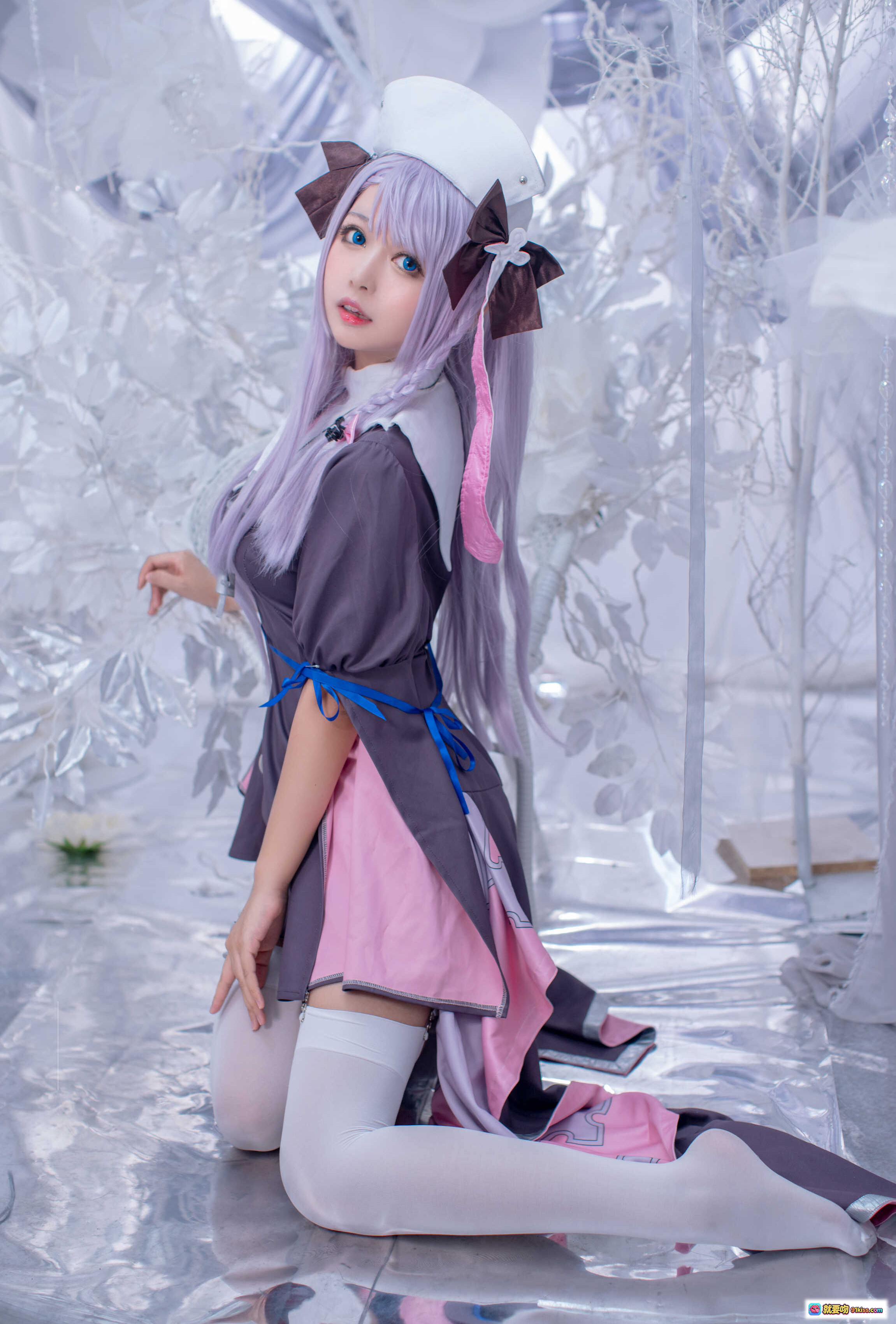 图片[7] - 黑猫猫OvO NO.020 女灶神Cosplay 紫发少女 白色长袜 甜美洛丽塔风 14P高清图集 - 就要吻