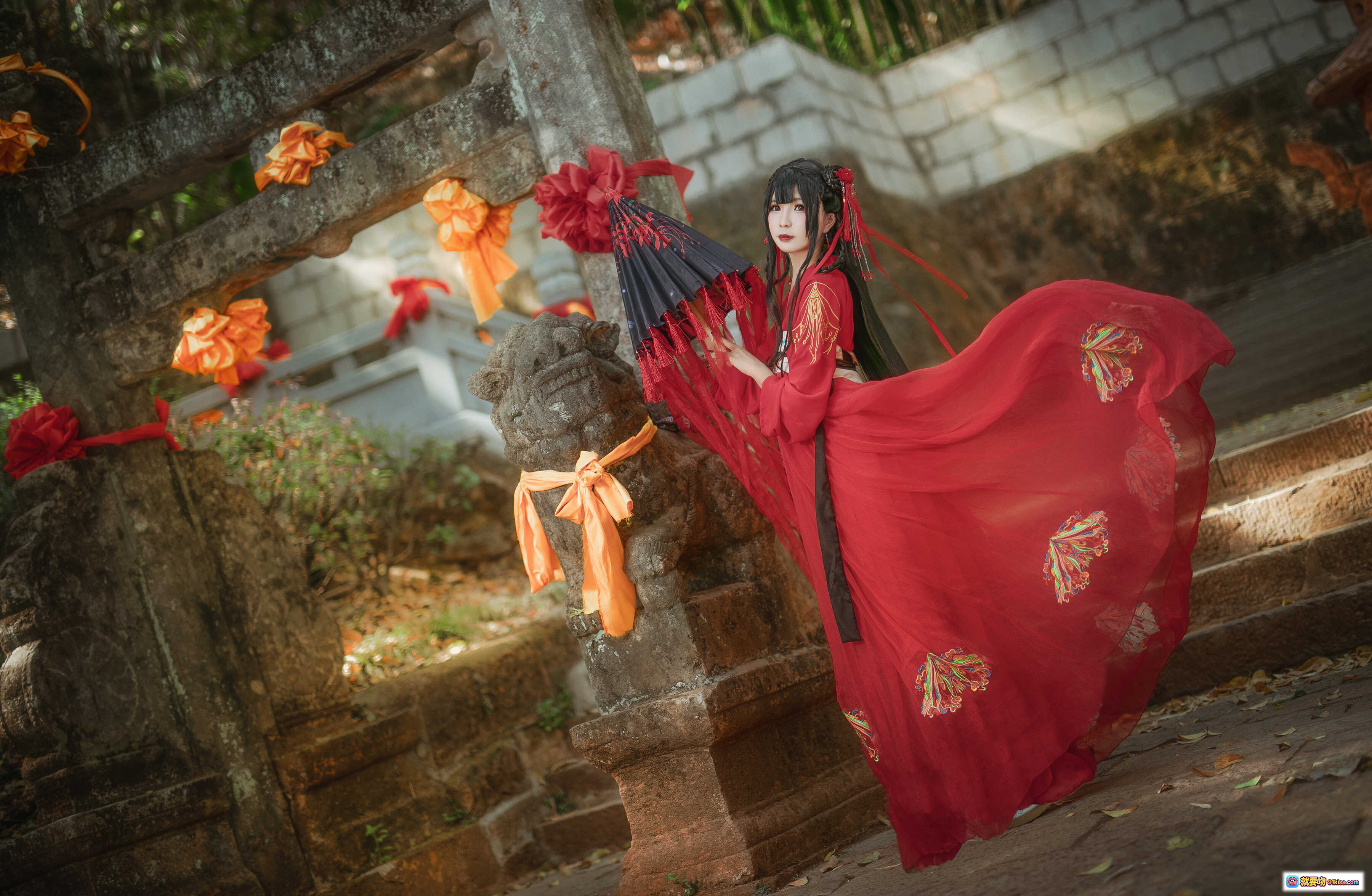 图片[7] - 北之北VOL.09汉服写真｜红黑古风cosplay美女撑伞庭院唯美摄影9P64MB - 就要吻