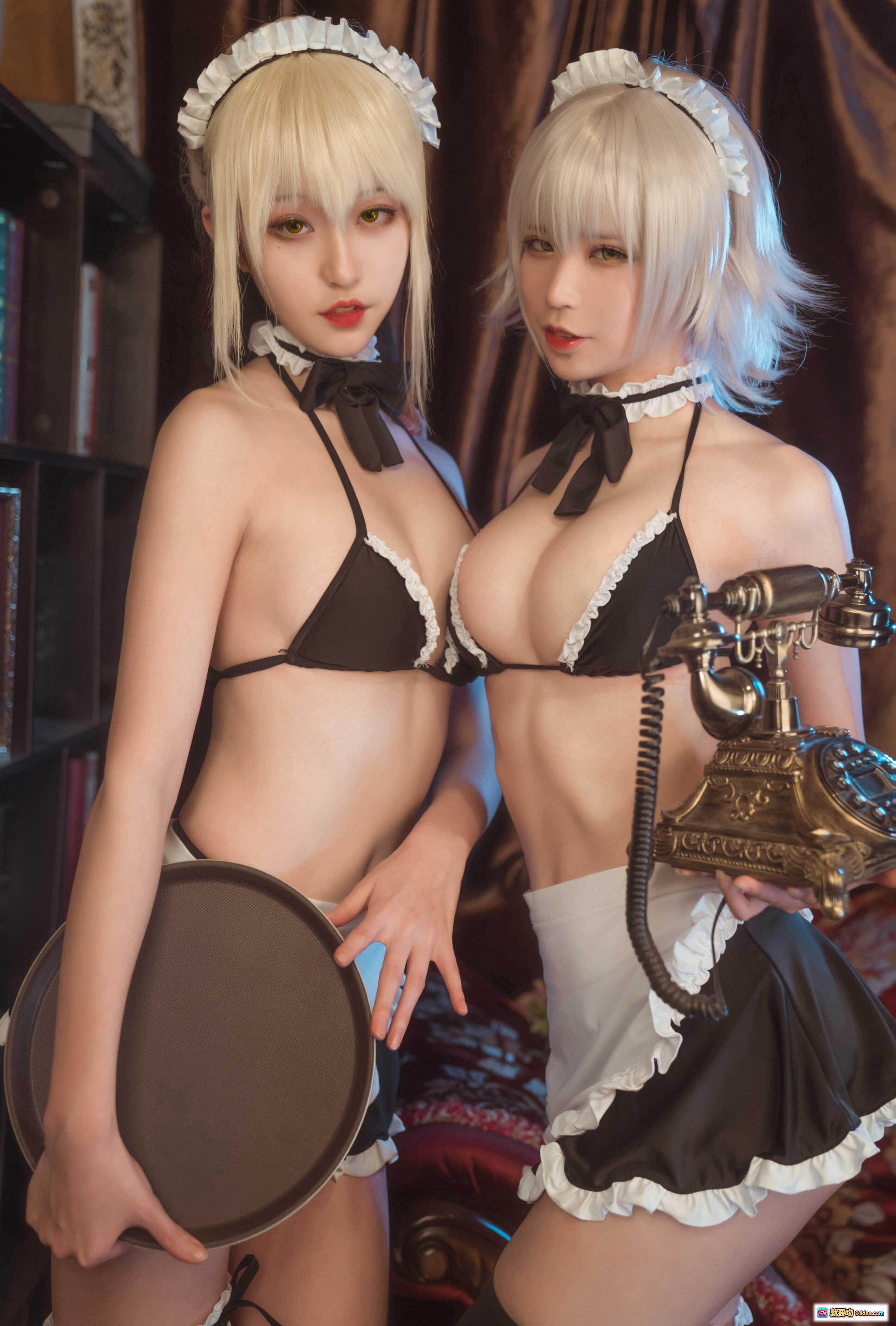 图片[4] - 黑贞黑呆爱老师桔梗双人女仆装写真 26P高清美图 优雅花束复古沙发场景 - 就要吻