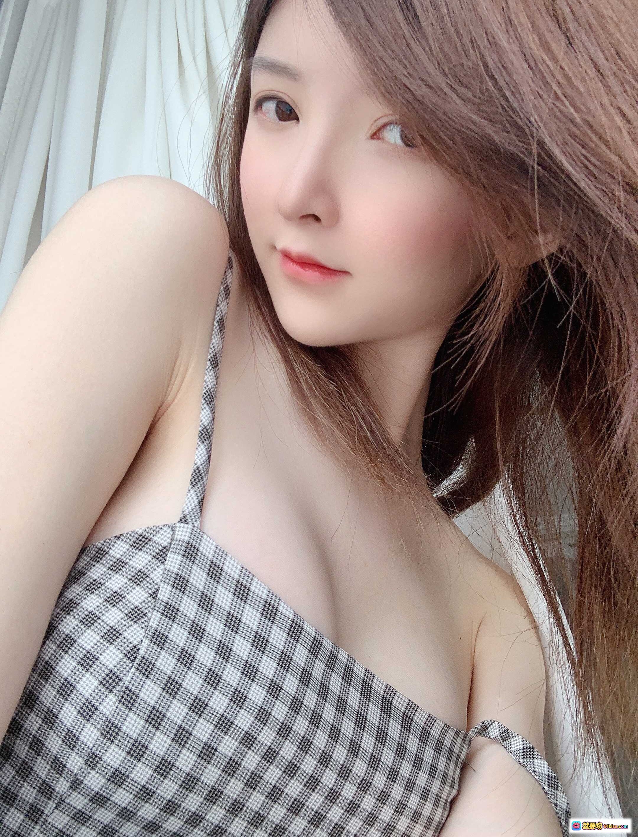 图片[6] - 一小央泽NO.050 泽鸽的爱 格子吊带 温柔长发 黑珠手链 自拍美照 16P2V 65MB - 就要吻
