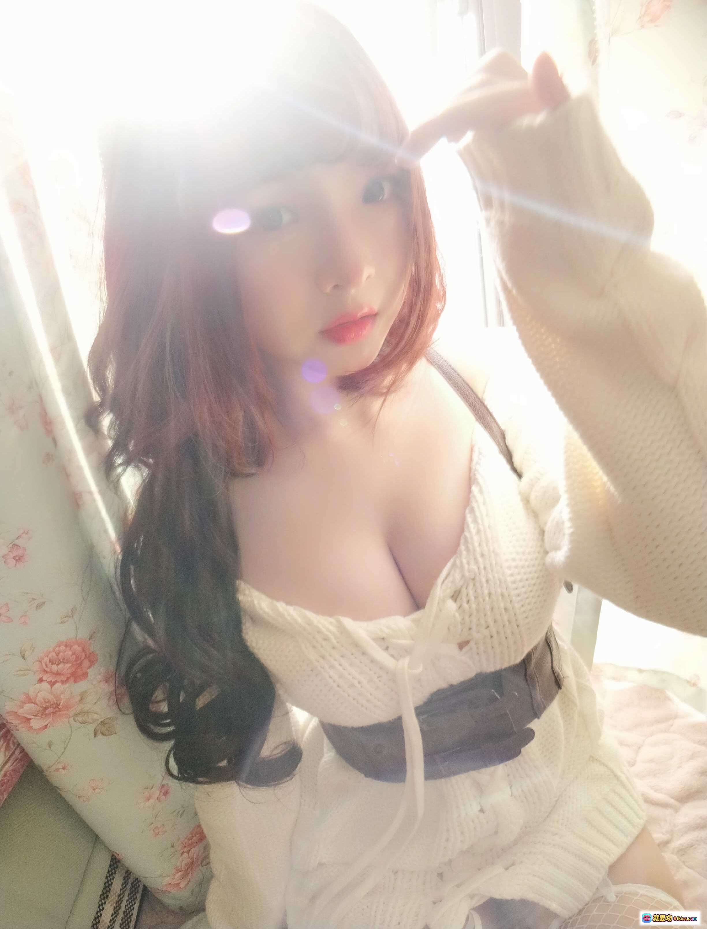 图片[9] - 古川定制VOL.008甜美写真 | 白色针织裙+渔网袜+花帘背景 | 41P高清图集 - 就要吻