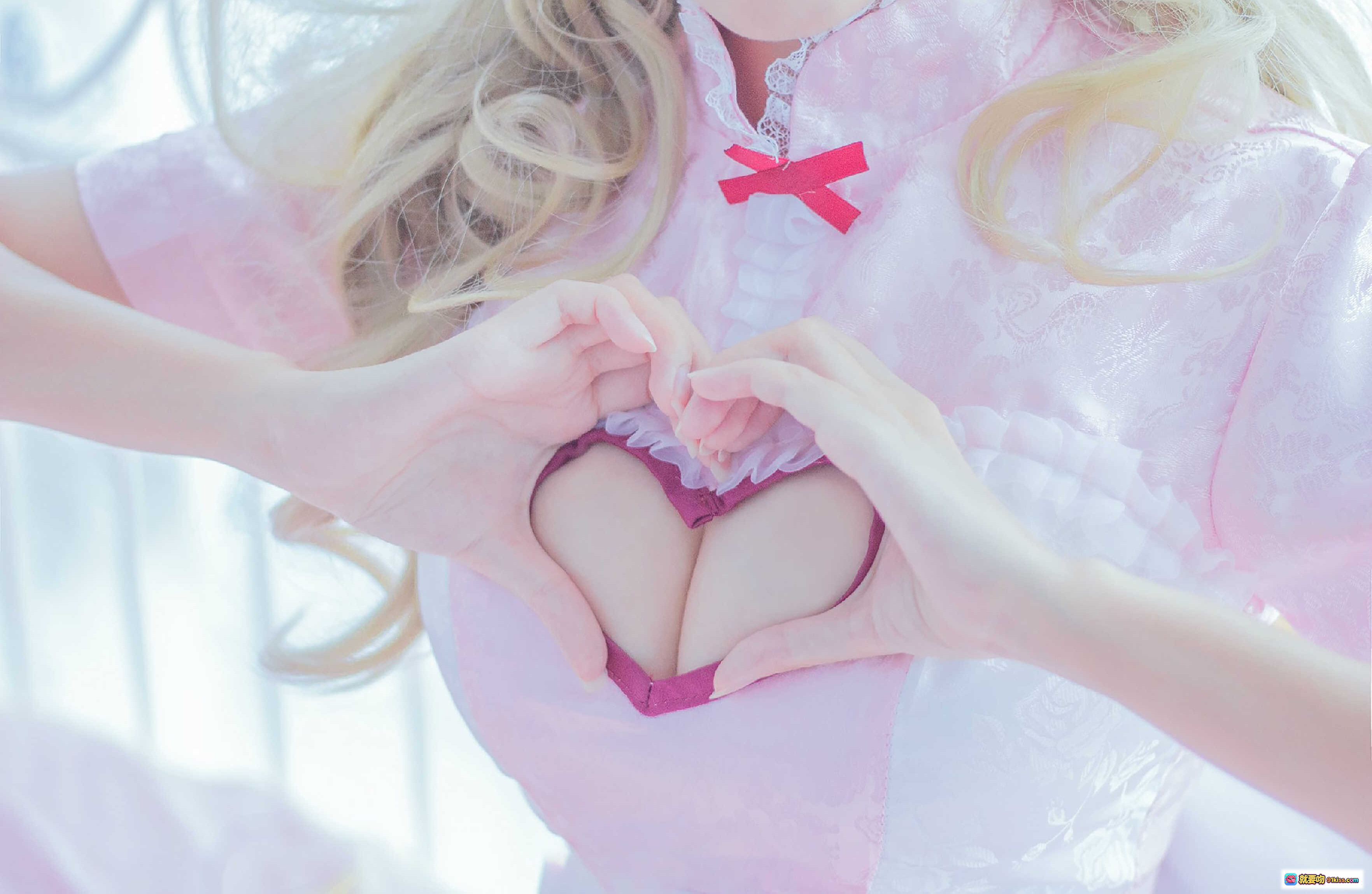图片[1] - 小野妹子w NO.040 双马尾可爱粉色系cosplay 心形手势萌系写真 9P高清图集 - 就要吻