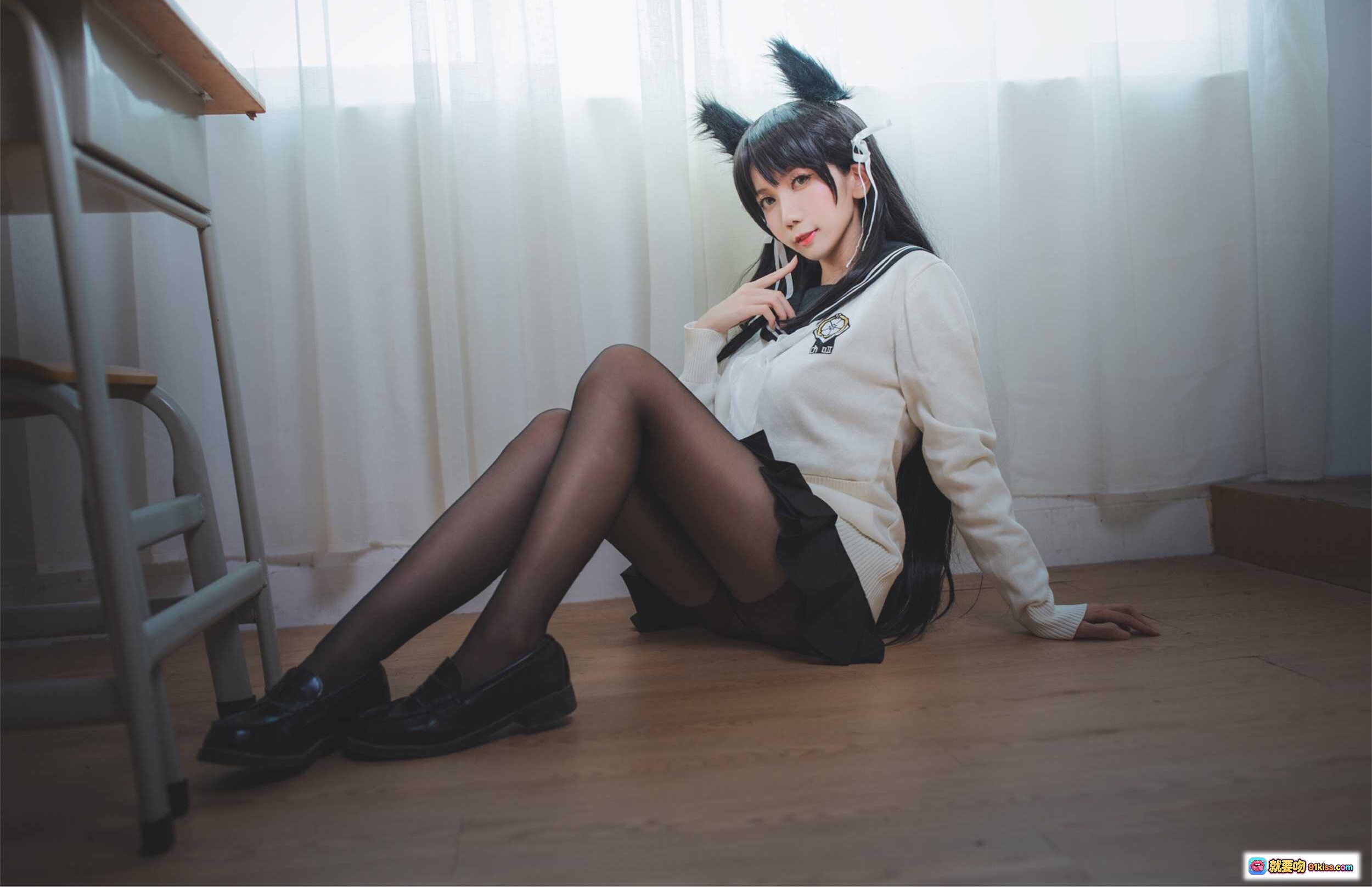 图片[8] - 迷失人形NO.008犬学院幻想曲 黑色水手服短裙侧身特写 优雅腰线 日系校园风写真 23P高清图集 - 就要吻