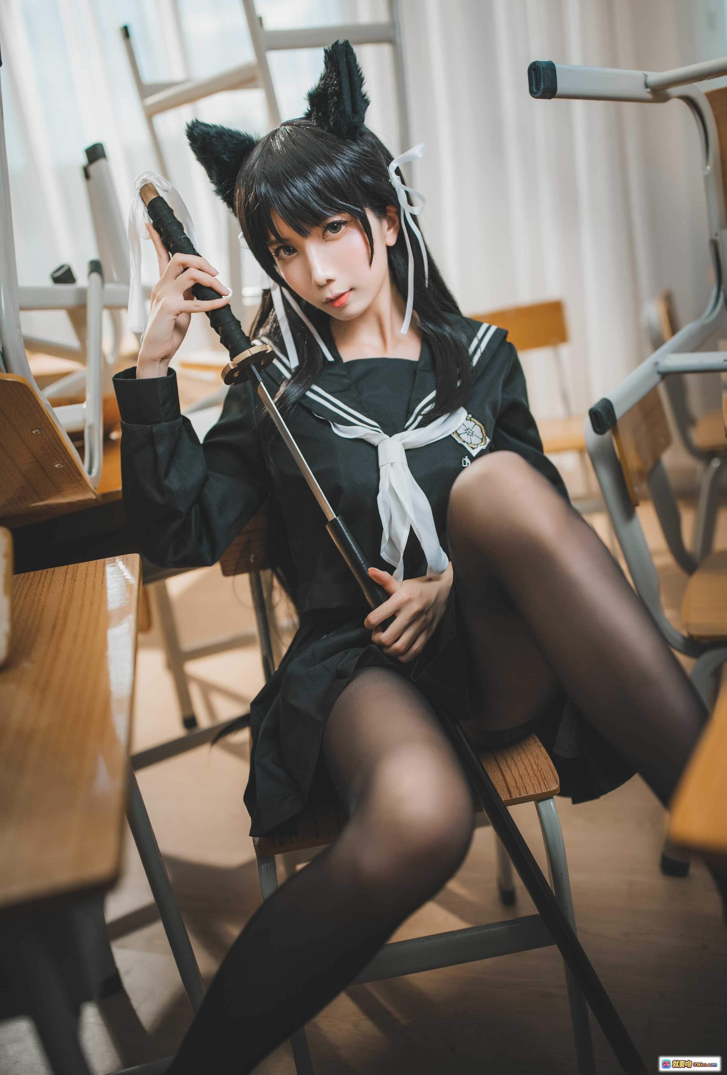 图片[3] - 迷失人形NO.008犬学院幻想曲 黑色水手服短裙侧身特写 优雅腰线 日系校园风写真 23P高清图集 - 就要吻