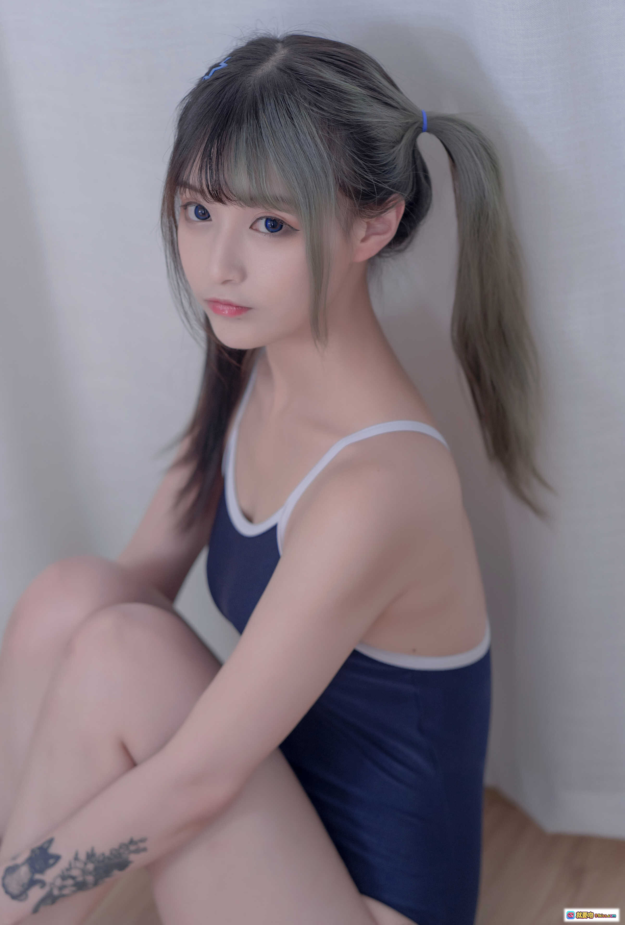 图片[4] - 铁板烧鬼舞w NO.019 制服本死库水写真 20P 225M 双马尾少女 纹身性感诱惑 室内私房摄影 - 就要吻