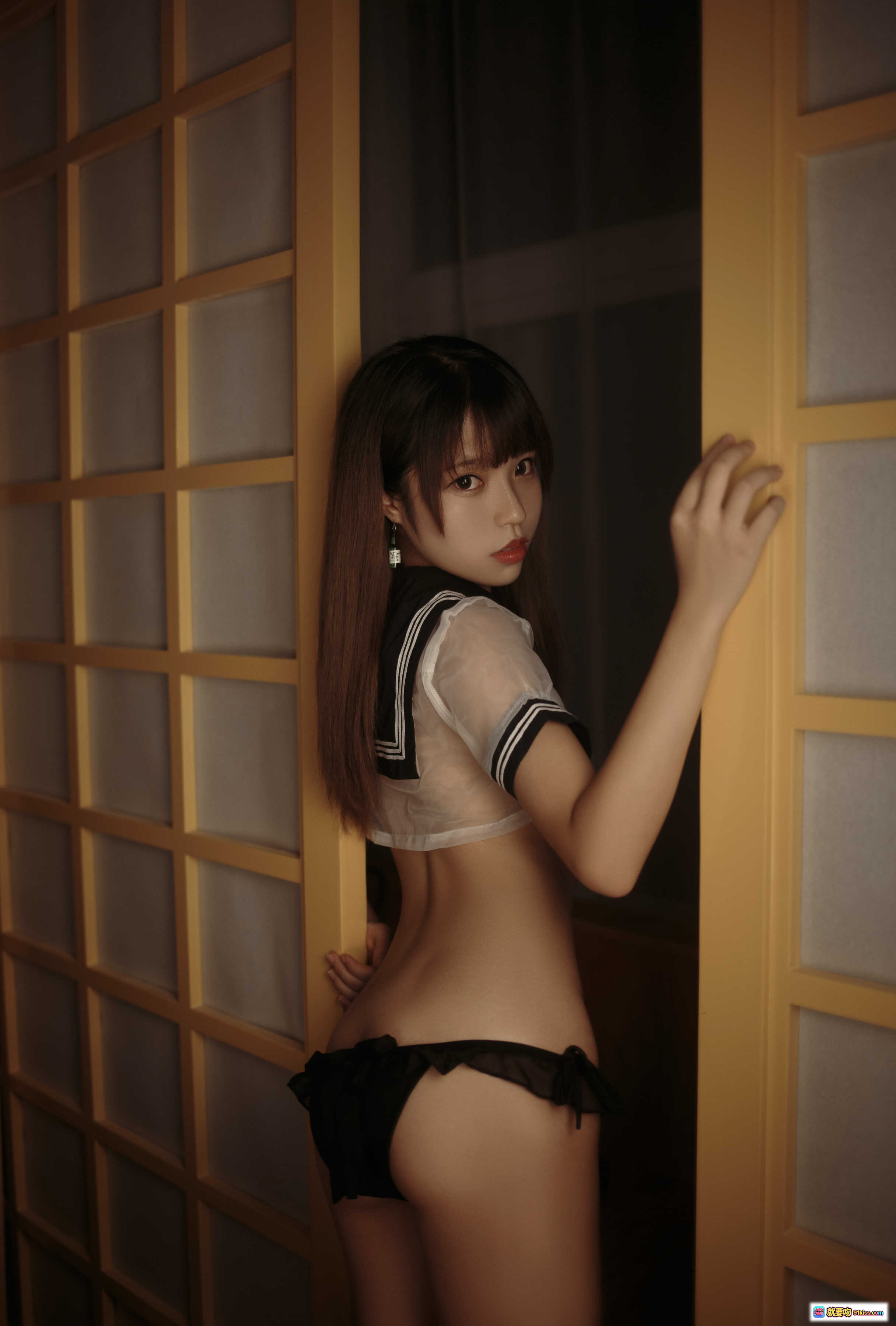 图片[8] - 白易子NO.23透明水手服写真 21P性感日系少女私房摄影 木质格门光影氛围美图 - 就要吻