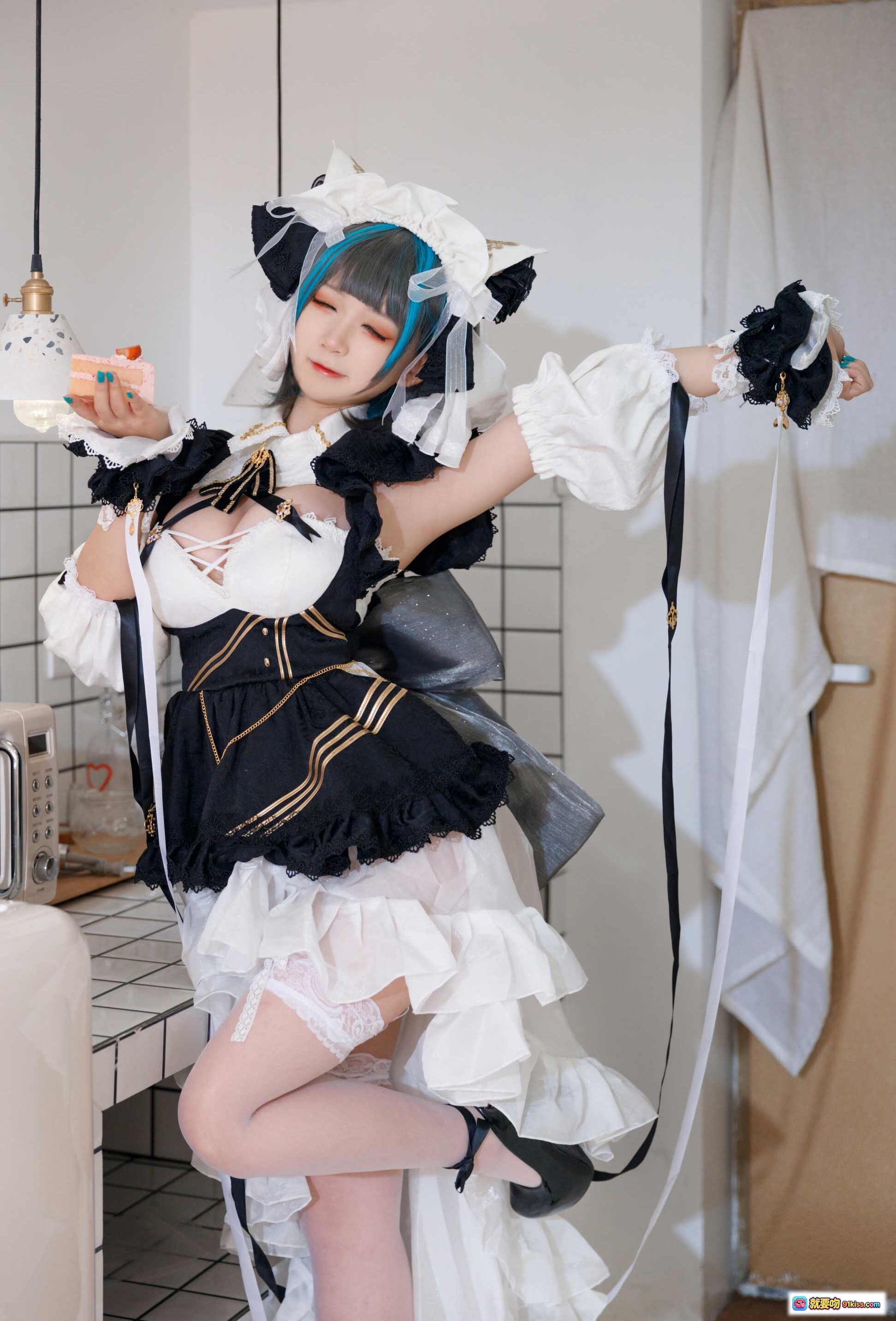 图片[3] - 樱落酱NO.017柴郡女仆装Cosplay写真 甜美蓝发少女手持甜点 白黑蕾丝洛丽塔风 室内软萌摆拍 28P高清图集 - 就要吻