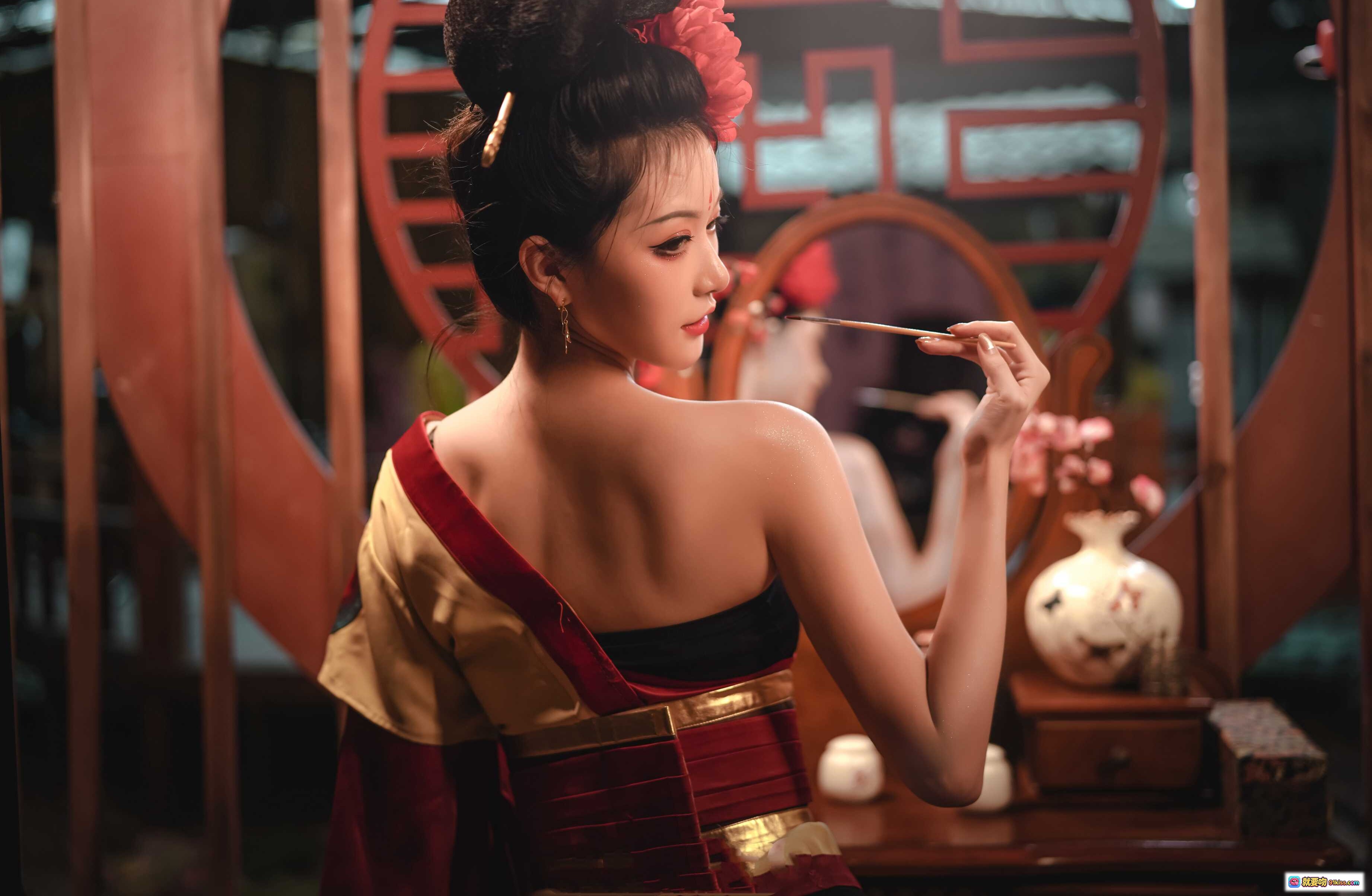 图片[6] - 古风美人抚琴写真｜红花发饰汉服造型｜古典雅致国风摄影｜江湖意境氛围感大片 - 就要吻