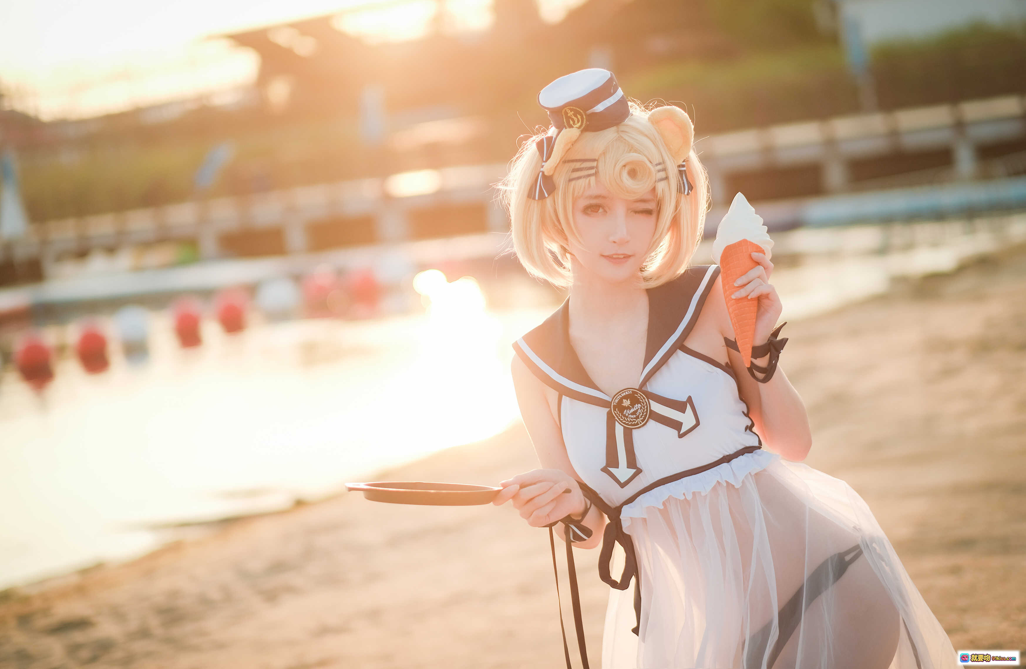 图片[9] - yui金鱼NO.004古米泳装cosplay海边烧烤写真 金发双马尾水手服少女手持烤串夕阳氛围感美图 - 就要吻