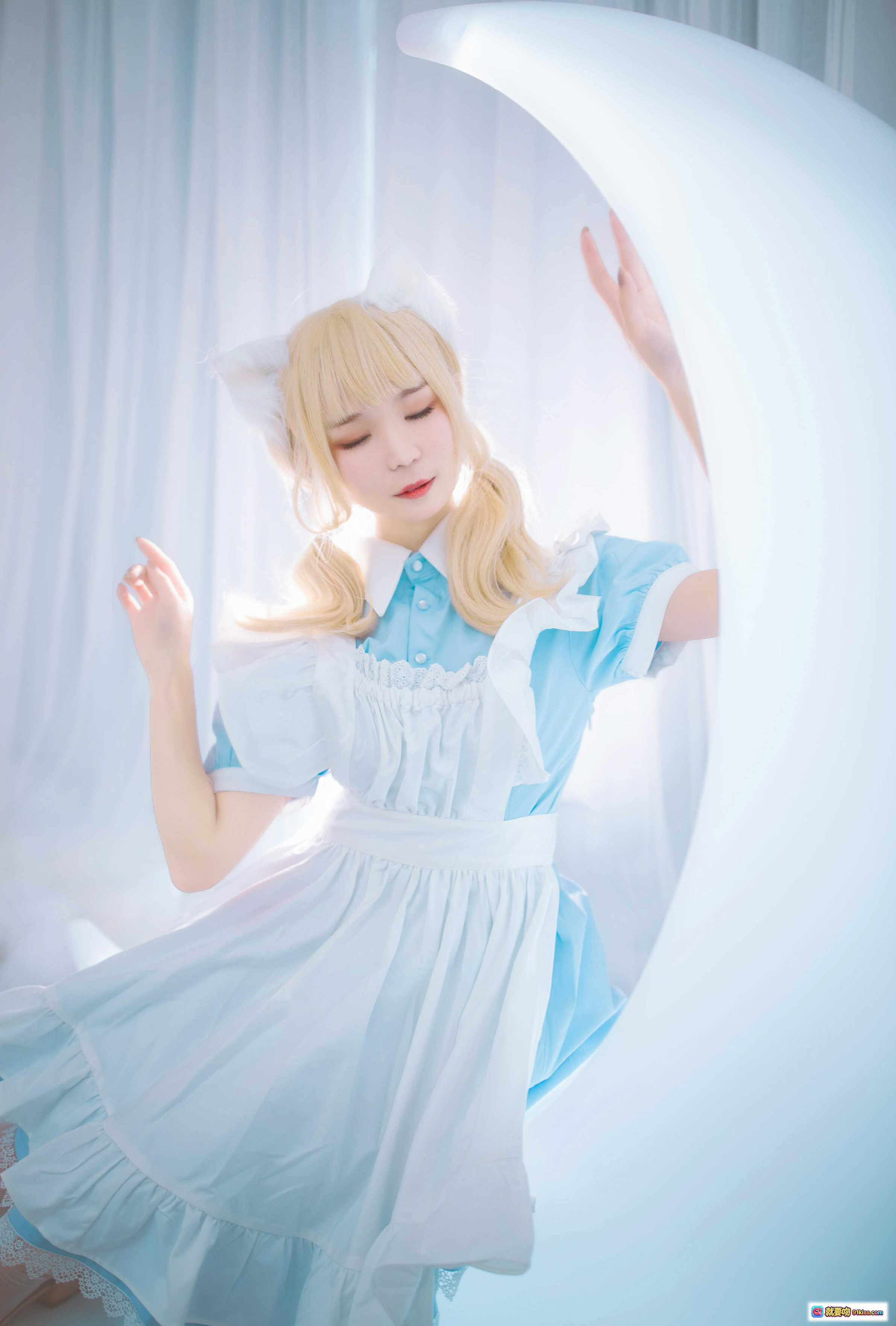 图片[3] - 北之北 VOL.11 女仆装写真 | 蓝白洛丽塔裙装 | 猫耳少女摆拍 | 梦幻窗帘背景 | 甜美日系风格 | 9P高清图集 - 就要吻