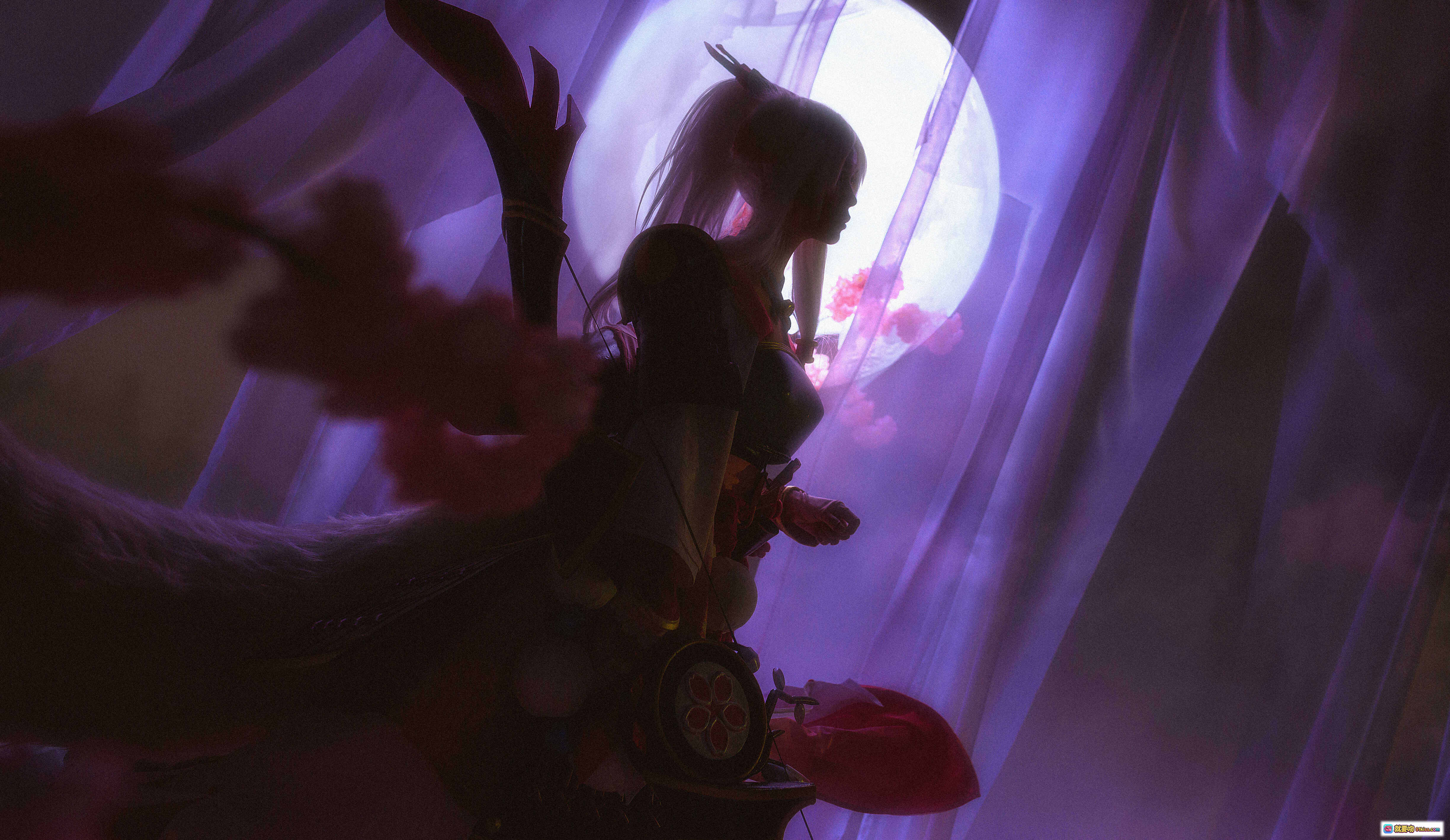 图片[7] - 阴阳师白狼cosplay美图 | 粉樱飞舞战斗姿态 | 北之北VOL.14高清9P写真 | 和风巫女装束炫酷特效 - 就要吻