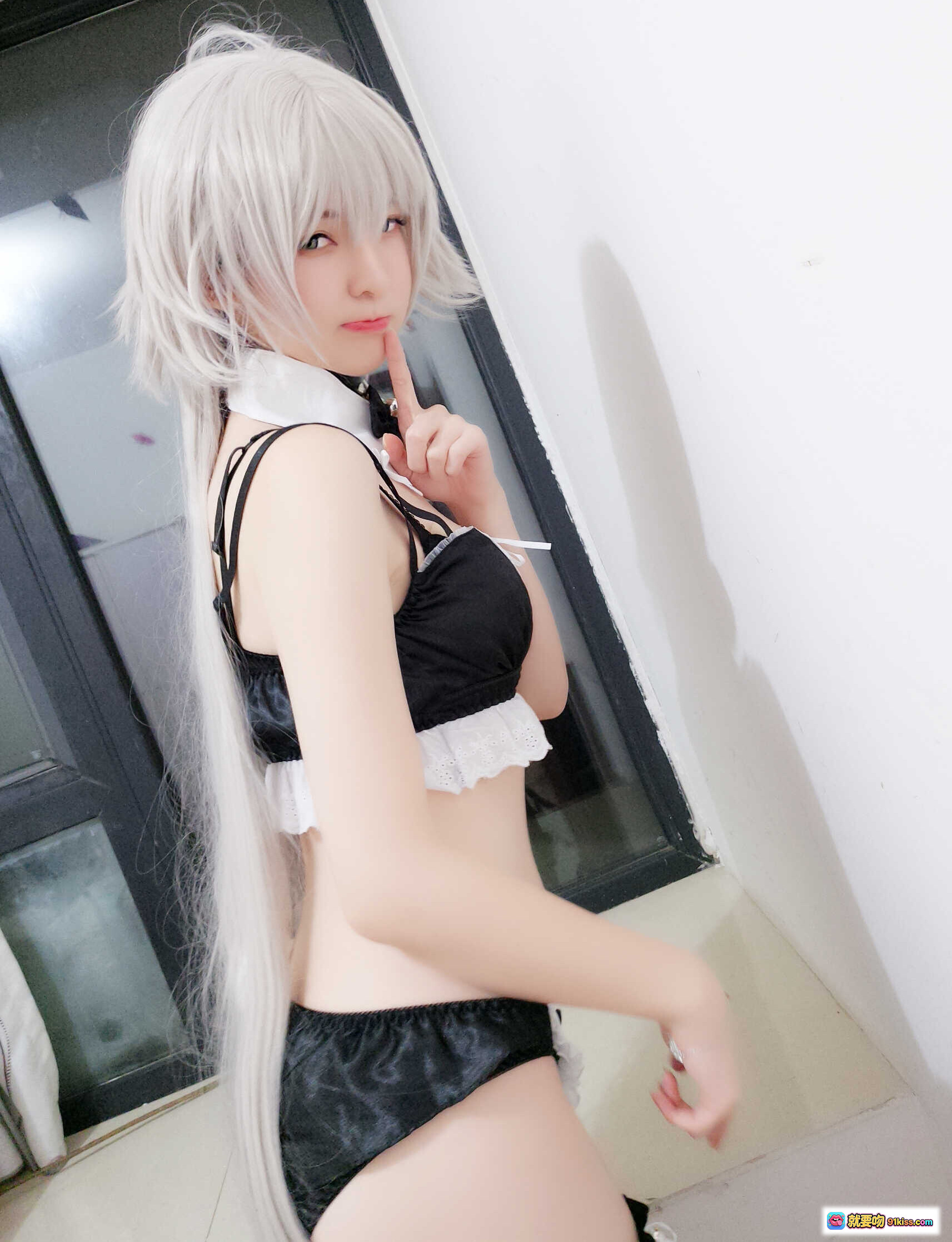 图片[3] - 一小央泽NO.022黑兔Cosplay写真｜银发少女黑丝女仆装10P高清图集 - 就要吻