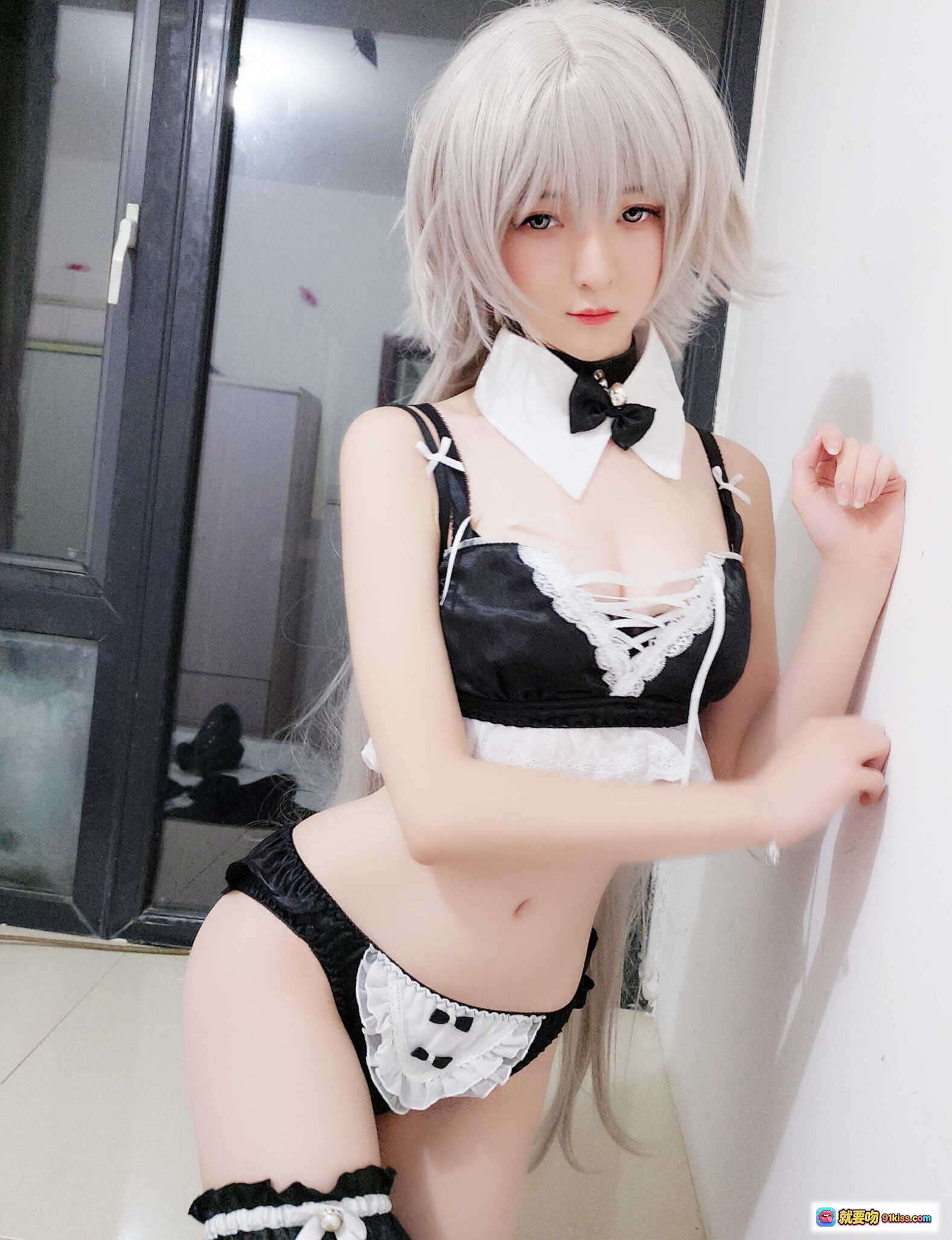 图片[2] - 一小央泽NO.022黑兔Cosplay写真｜银发少女黑丝女仆装10P高清图集 - 就要吻