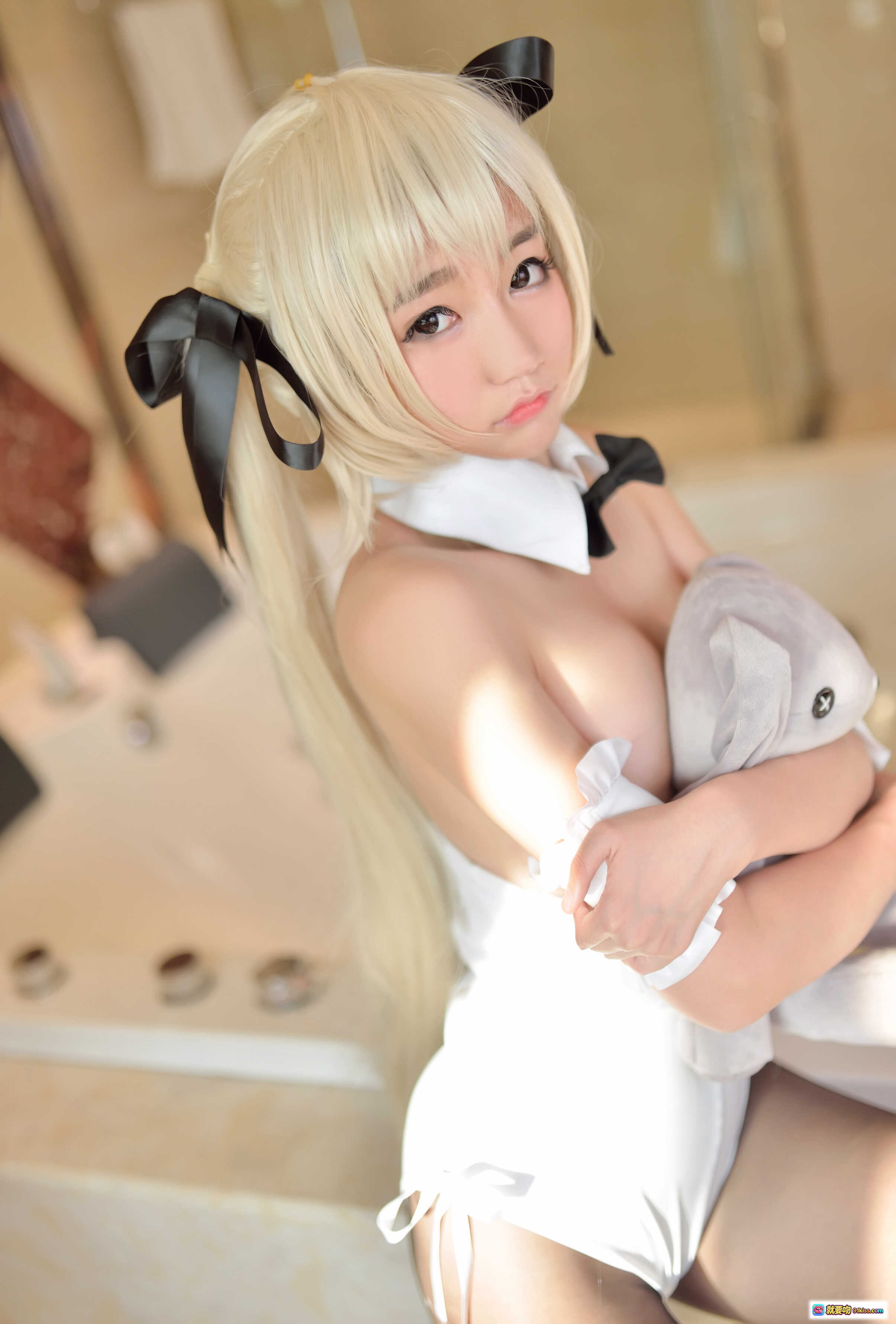 图片[4] - Nagesa魔物喵穹妹福利写真 10P可爱兔玩偶床照美腿特写 - 就要吻