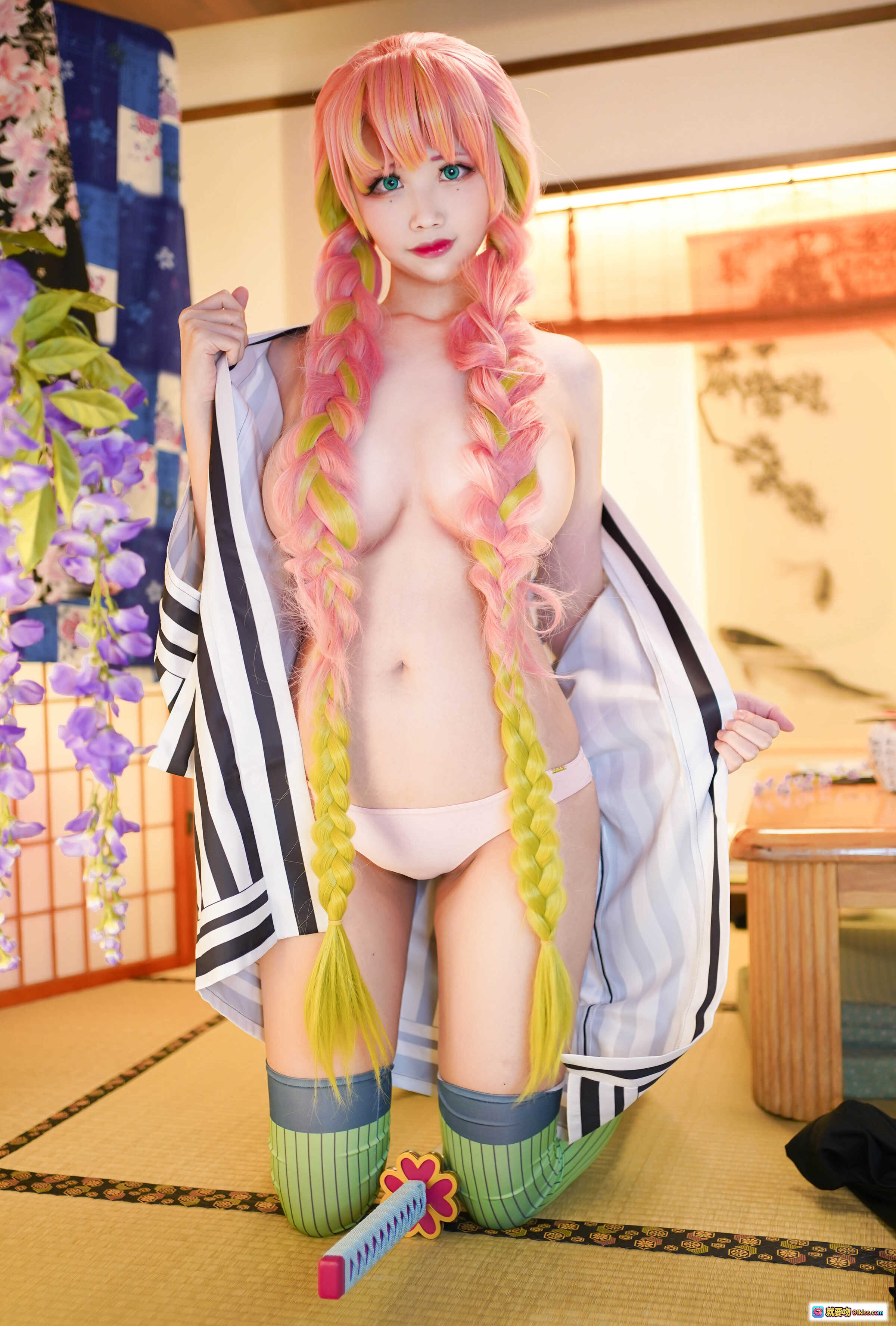 图片[9] - KaYa萱NO.029鬼灭之刃甘露寺蜜璃Cosplay写真 35P高清美图 日式和风场景 粉绿双马尾 白衬衫黑裙绿条纹袜 二次元动漫角色还原 - 就要吻