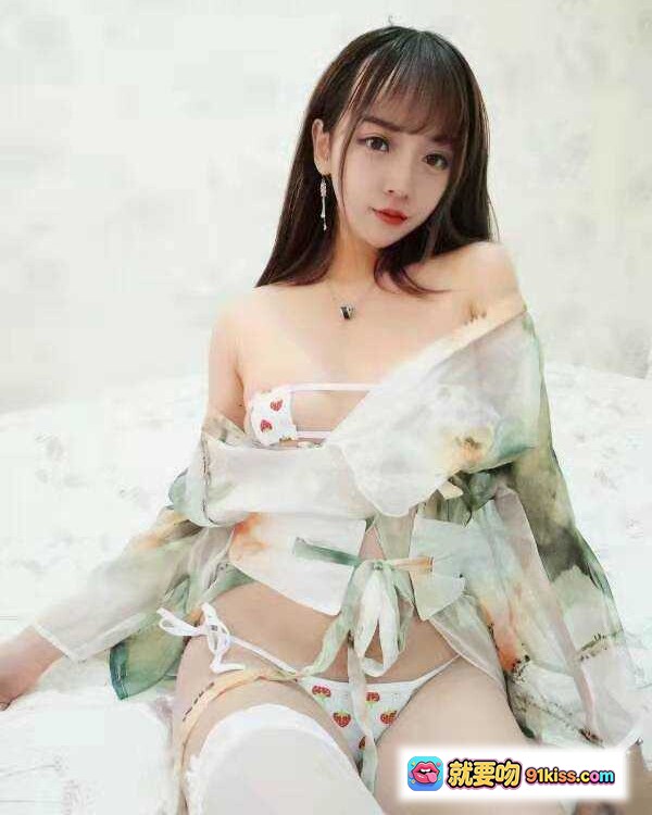 图片[4] - 过期米线线喵016米线绿色衣服写真-草莓内衣蕾丝袜床照清新甜美风少女私房摄影 - 就要吻