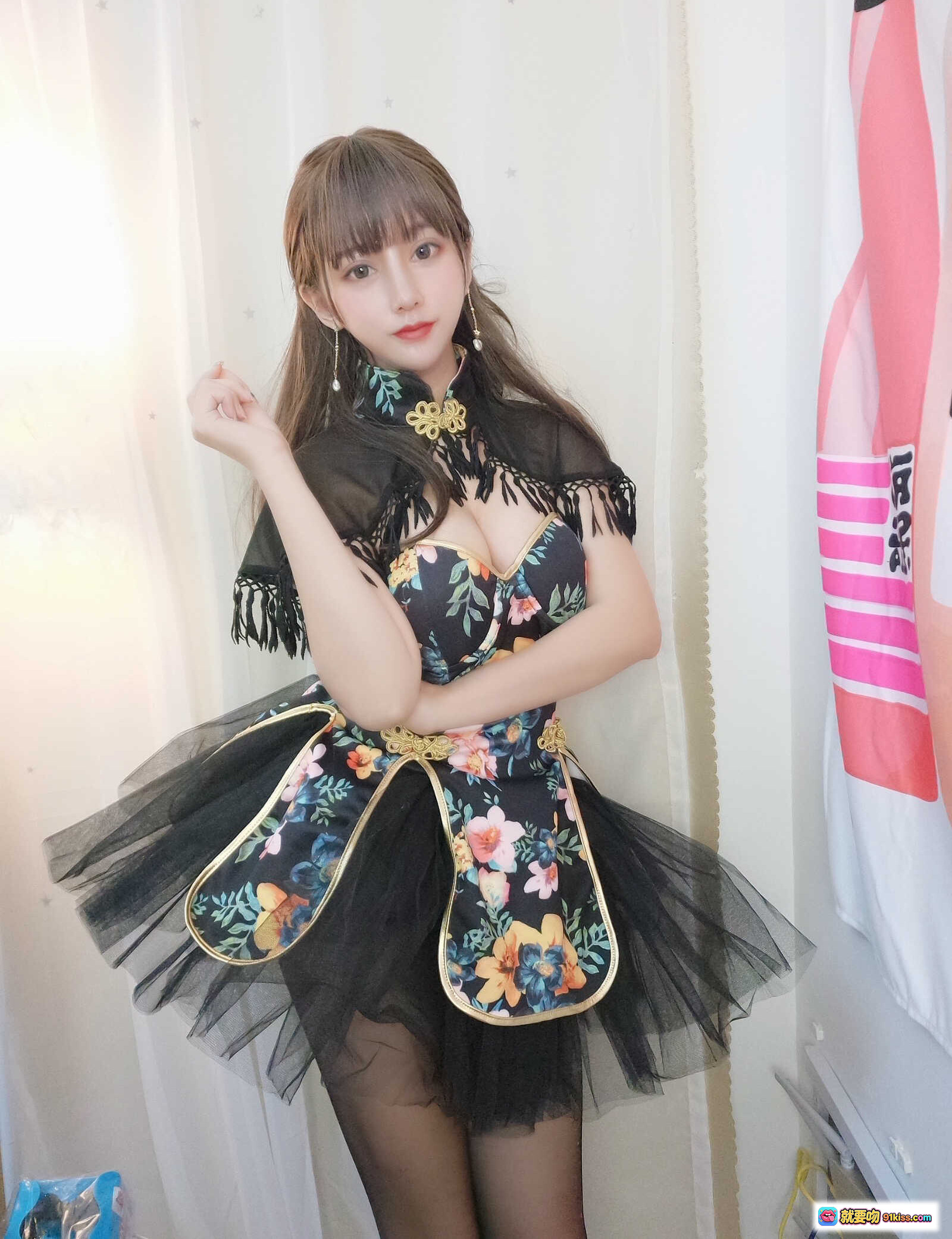 图片[5] - 过期米线线喵051米线披肩小洋装写真｜花卉旗袍风+黑丝高跟+蕾丝流苏细节美拍 - 就要吻
