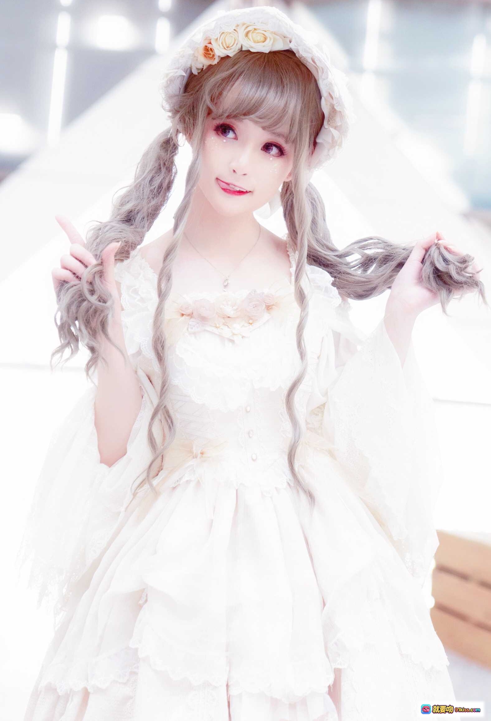 图片[9] - yui金鱼NO.001洛丽塔写真｜甜美蕾丝裙+双马尾造型+梦幻白色系Lolita穿搭 - 就要吻