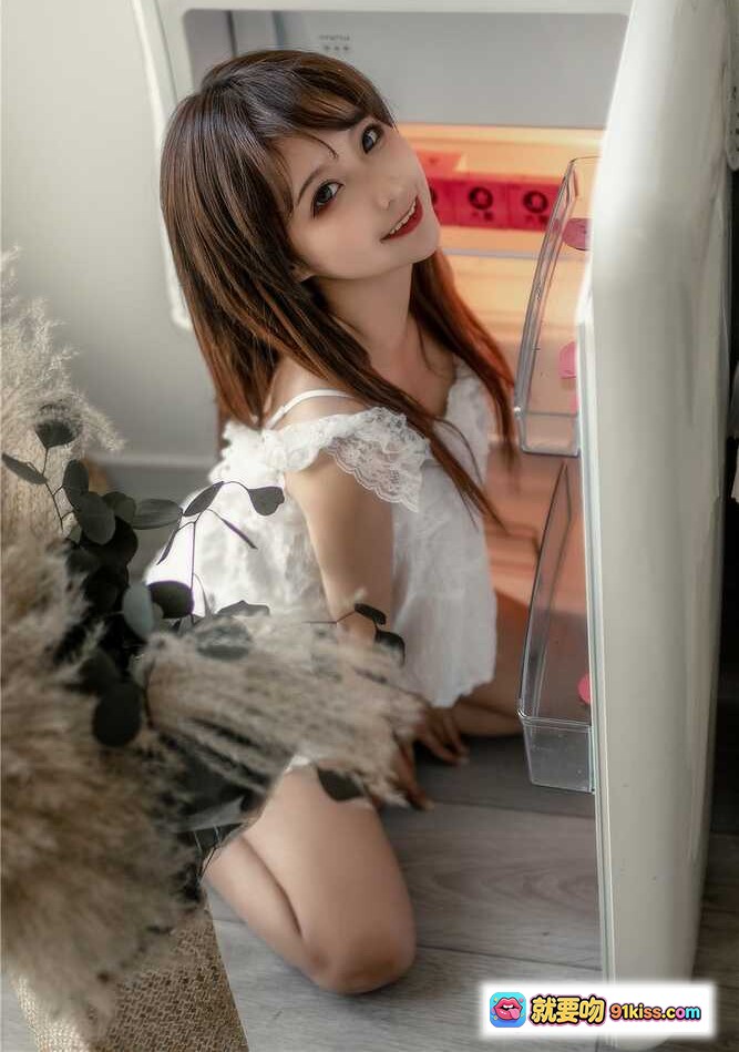 图片[4] - 蠢沫沫NO.104大象主题白睡衣写真 29P高清美腿特写 粉色包装创意摆拍 甜美私房风 - 就要吻