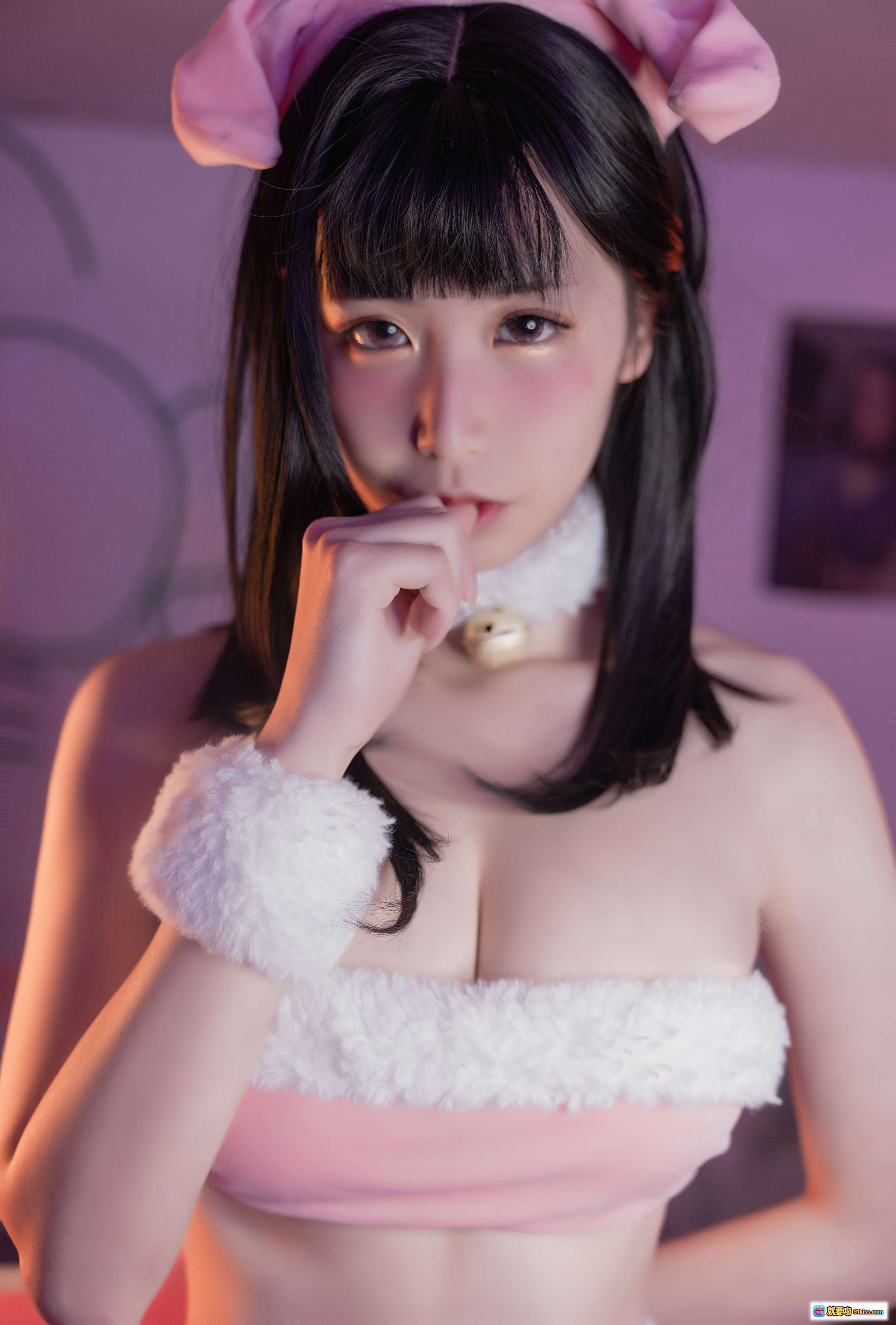 图片[6] - 爱老师新年猪猪主题写真｜粉色梦幻少女风｜可爱兔耳造型｜20P高清图集 - 就要吻