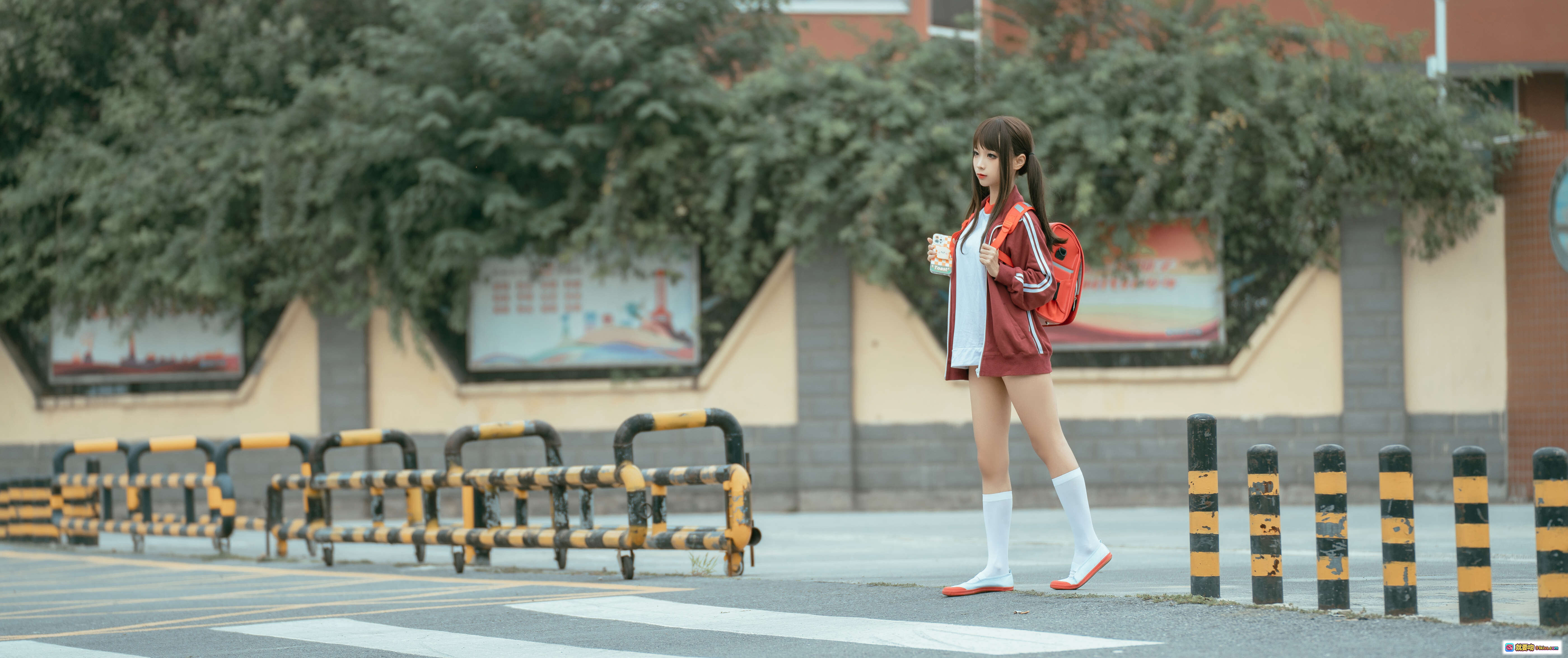 图片[1] - 蠢沫沫NO.118叫兽的恶作剧Ⅳ校园风少女街拍写真 194P高清图集 白袜红书包青春活力场景 - 就要吻