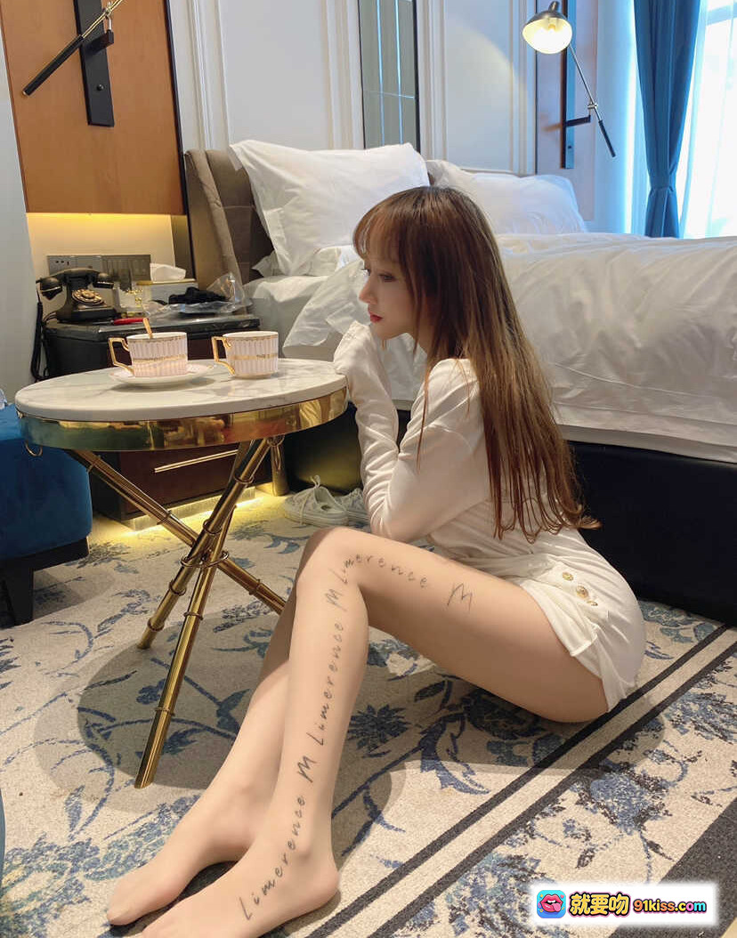 图片[5] - 过期米线线喵121米线丝袜合集NO.2 白色露肩短裙搭配蕾丝内衣优雅性感写真 - 就要吻