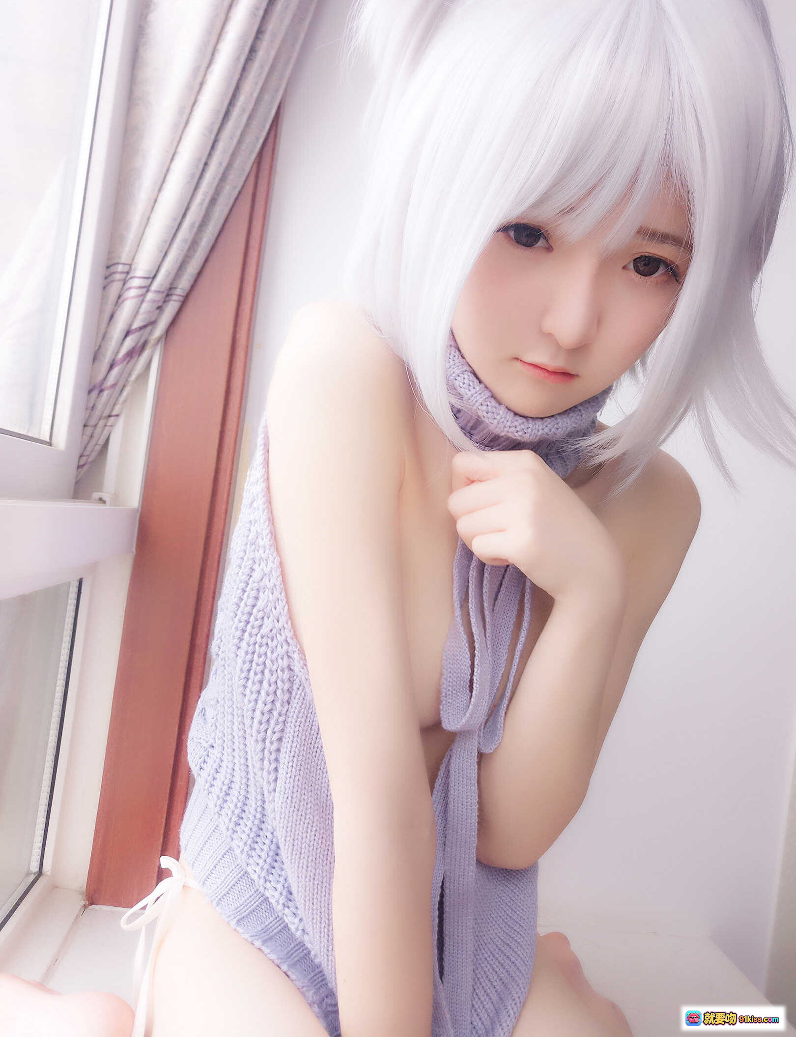 图片[4] - 一小央泽NO.026白发双马尾毛衣写真 19P高清美图 窗边坐姿温柔少女风 - 就要吻