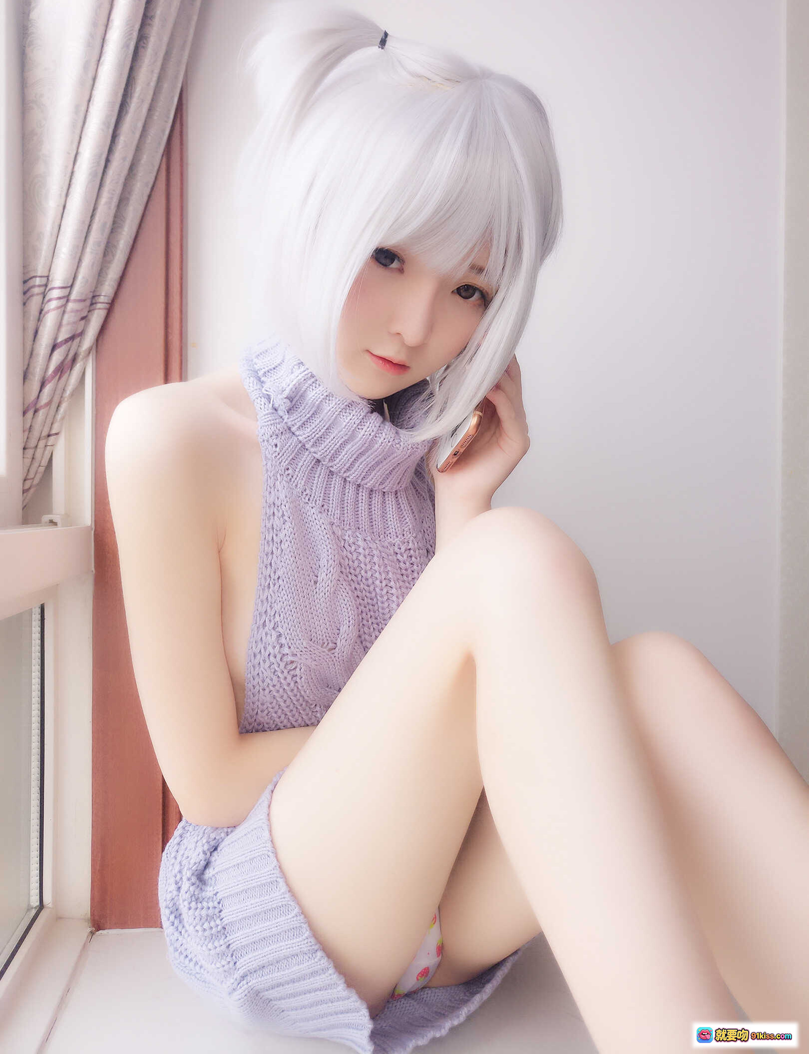 图片[8] - 一小央泽NO.026白发双马尾毛衣写真 19P高清美图 窗边坐姿温柔少女风 - 就要吻