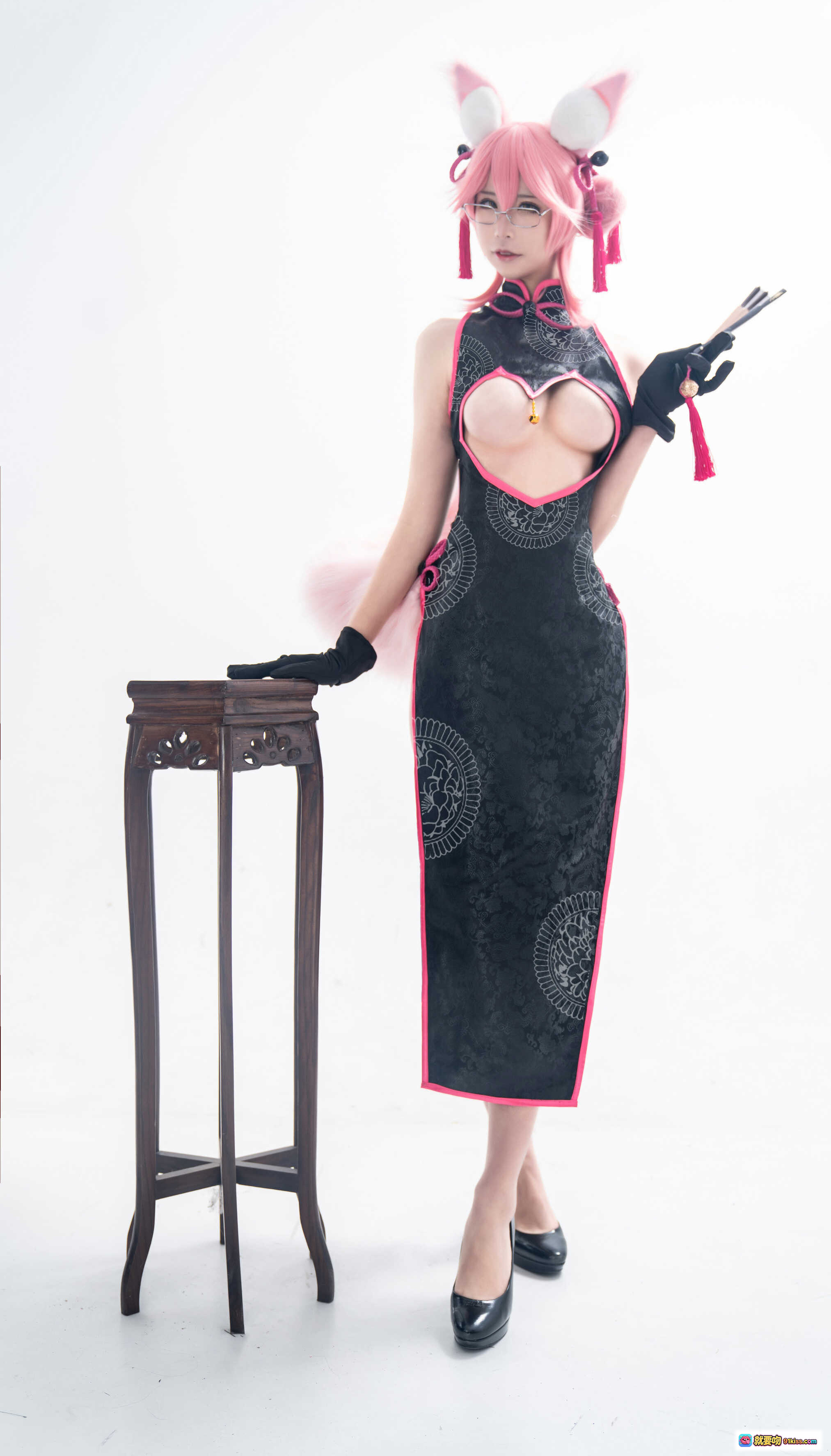 图片[4] - 爱老师玉藻前cosplay粉发旗袍眼镜造型精致写真图集 - 就要吻