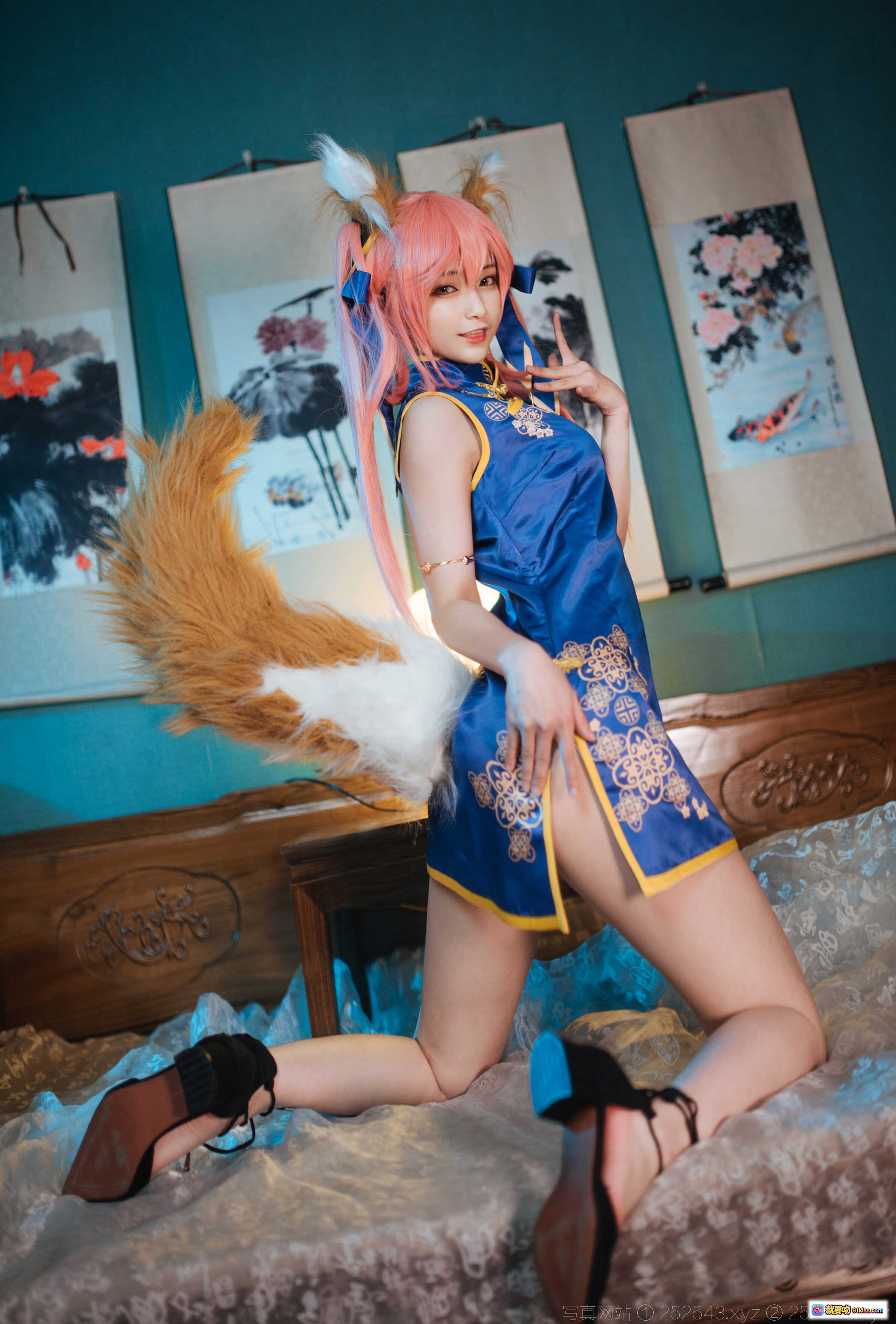 图片[3] - 铁板烧鬼舞w爱宕2 Cosplay写真 | 黑色兔女郎装束 | 酒吧场景性感摆拍 | NO.002 10P高清图集 - 就要吻