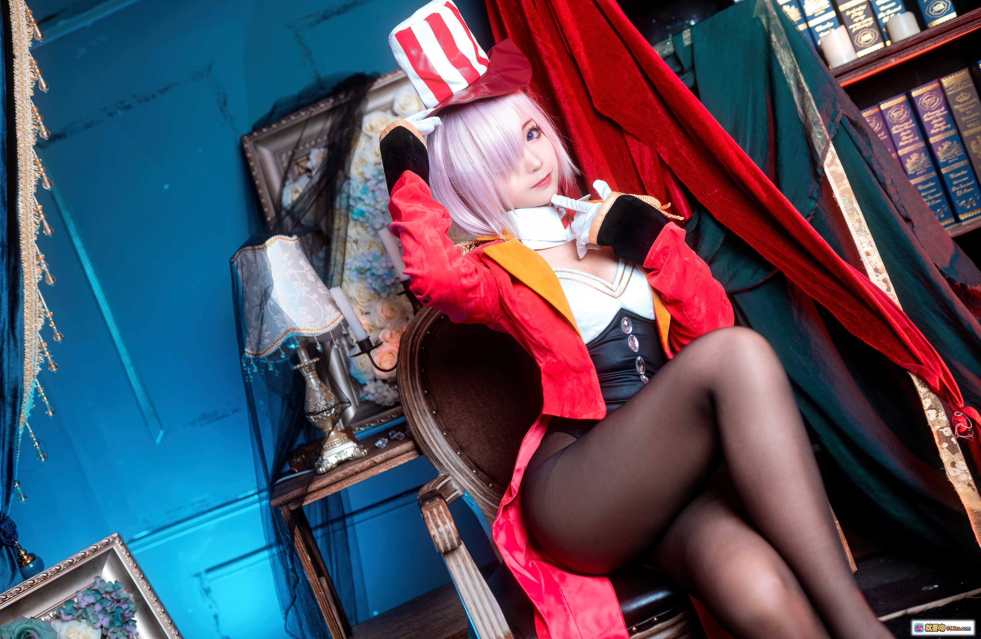 图片[10] - 蠢沫沫NO.052玛修马戏团写真｜红衣黑丝白手套高跟鞋性感坐姿私房美图 - 就要吻