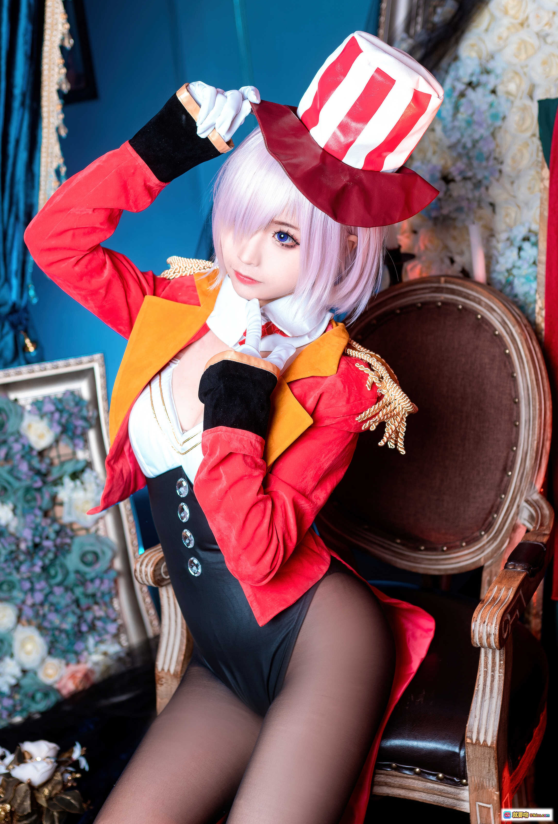 图片[9] - 蠢沫沫NO.052玛修马戏团写真｜红衣黑丝白手套高跟鞋性感坐姿私房美图 - 就要吻