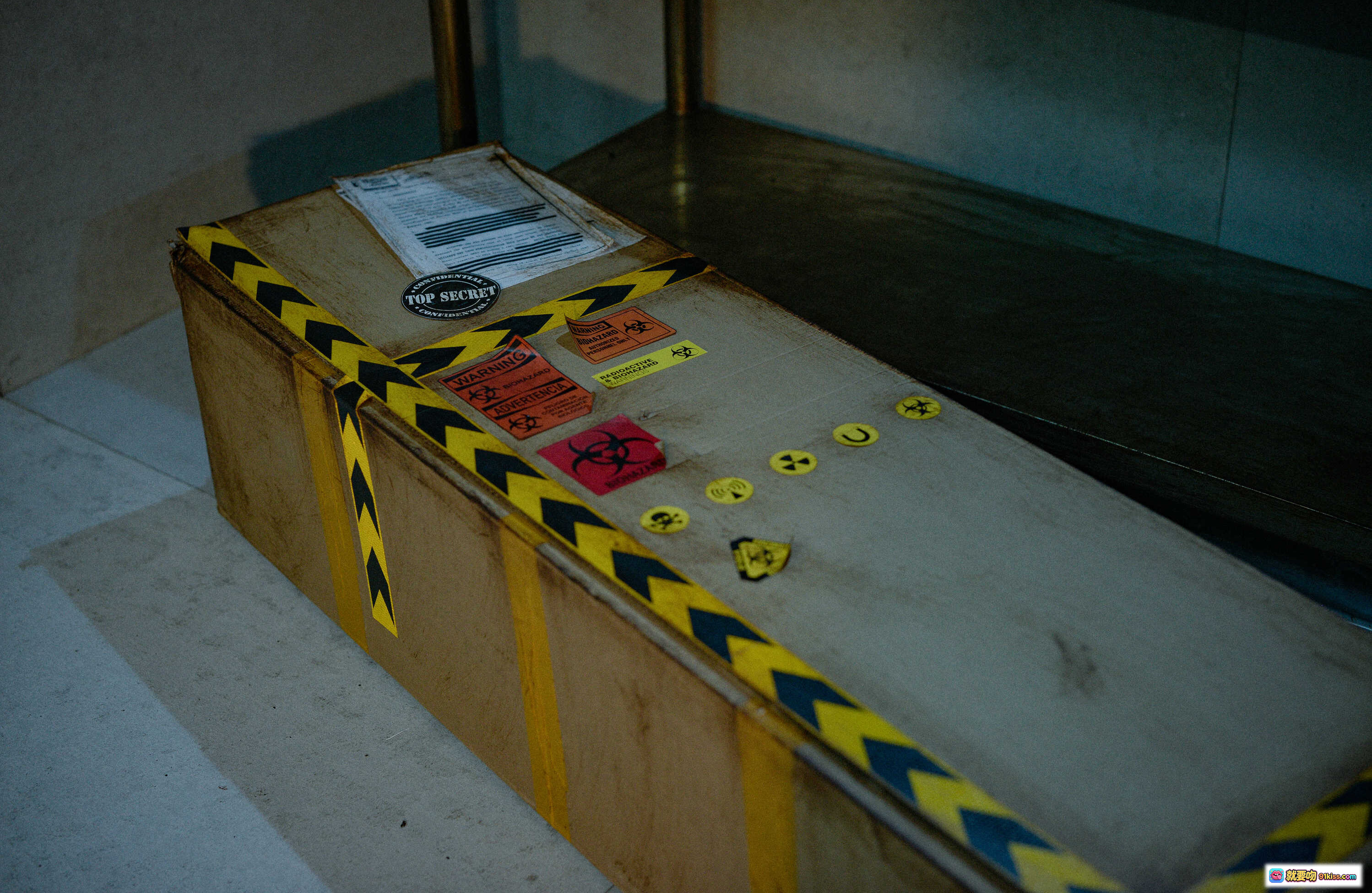 图片[10] - Nagesa魔物喵 新蔻島シンコウジマ vol.09 克隆人偶写真集 黑丝美腿 防毒面具造型 94P高清图集 - 就要吻