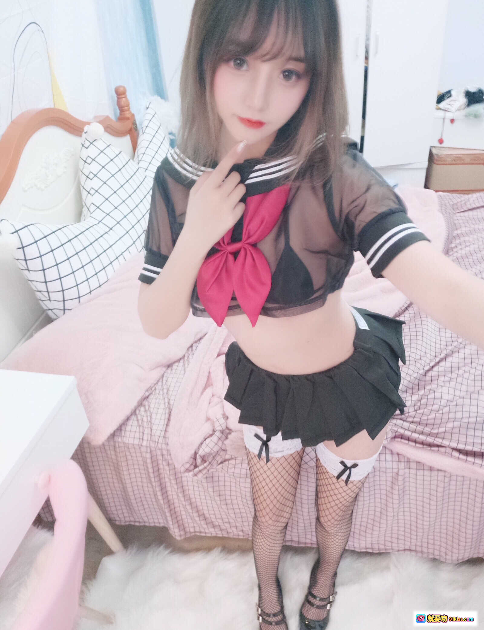 图片[2] - 过期米线线喵043米线JK黑丝美腿写真 – 黑色百褶裙+蕾丝袜+网袜少女风自拍镜前照 - 就要吻