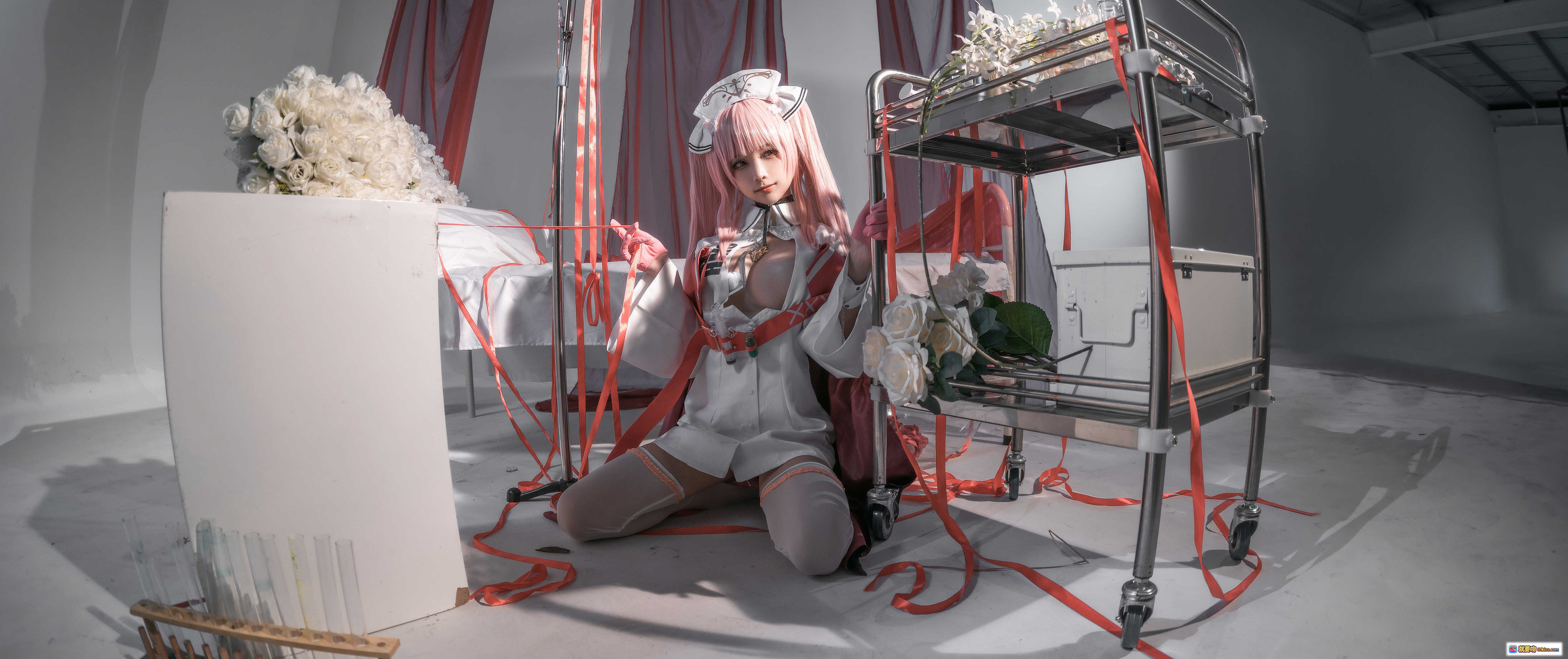图片[6] - 蠢沫沫NO.128英仙座Cosplay写真 | 粉发护士装 | 白玫瑰花海 | 18P高清图集 | 179MB下载 - 就要吻