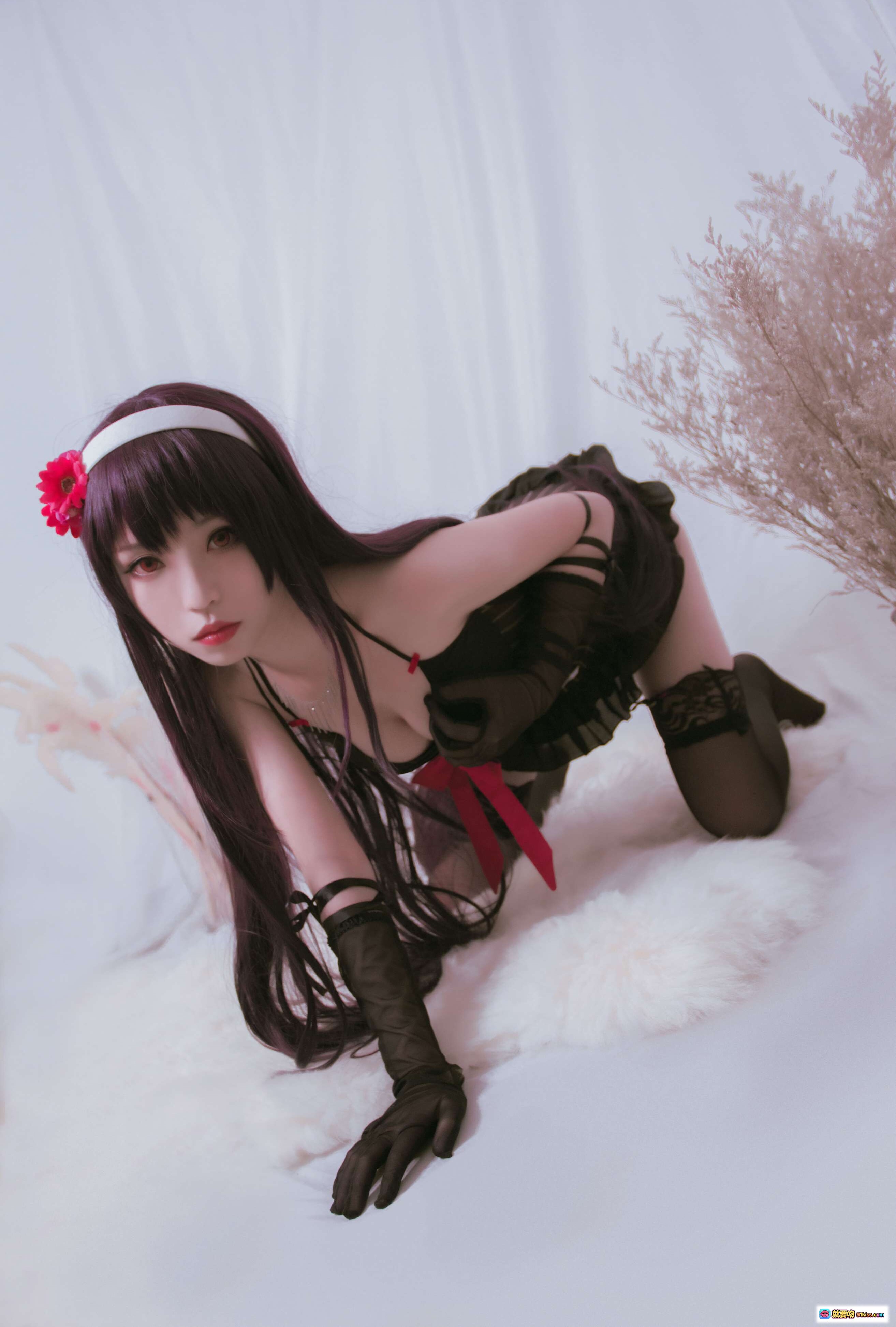 图片[9] - 白易子NO.25霞之丘诗羽Cosplay写真 黑丝美腿红花发饰性感优雅室内摄影10P高清图集 - 就要吻