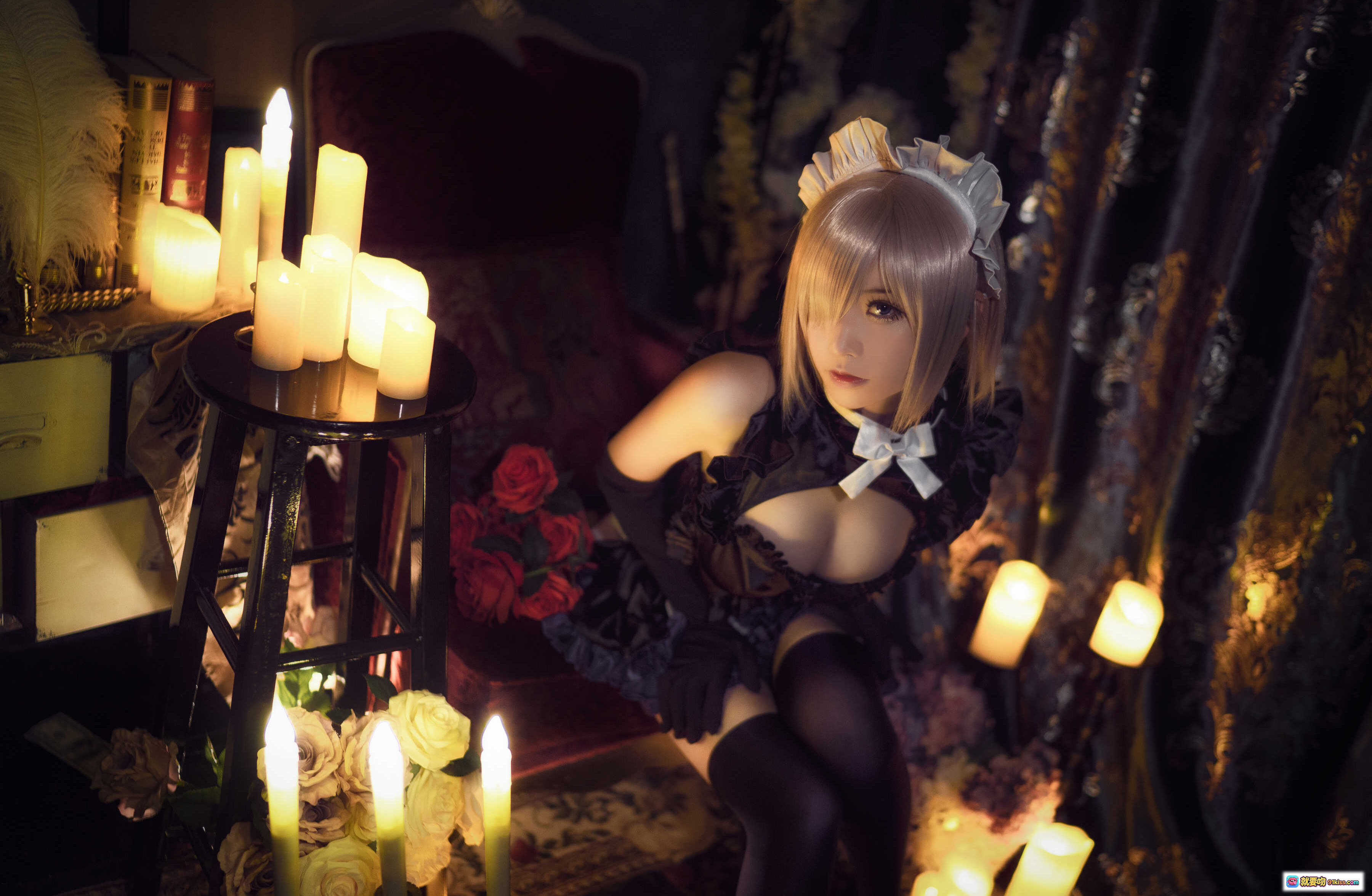 图片[10] - 爱老师玛修·基列莱特cosplay写真｜黑裙女仆装｜烛光氛围感｜精致妆容｜12P高清图集 - 就要吻