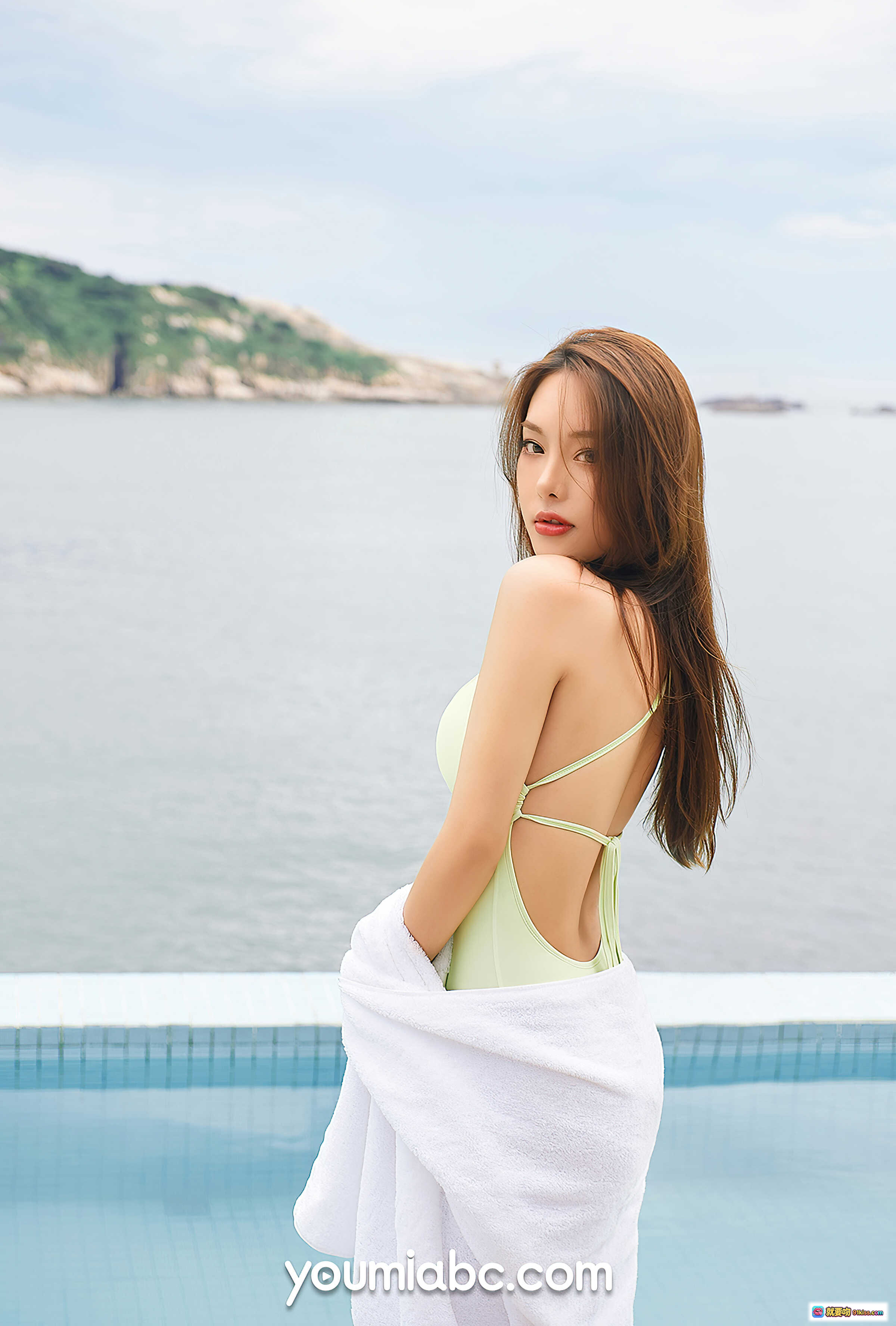 图片[4] - 陈圆圆浸湿比基尼写真 | YouMi尤蜜2020.10.16高清美图 | 白色浴巾性感私房照 - 就要吻