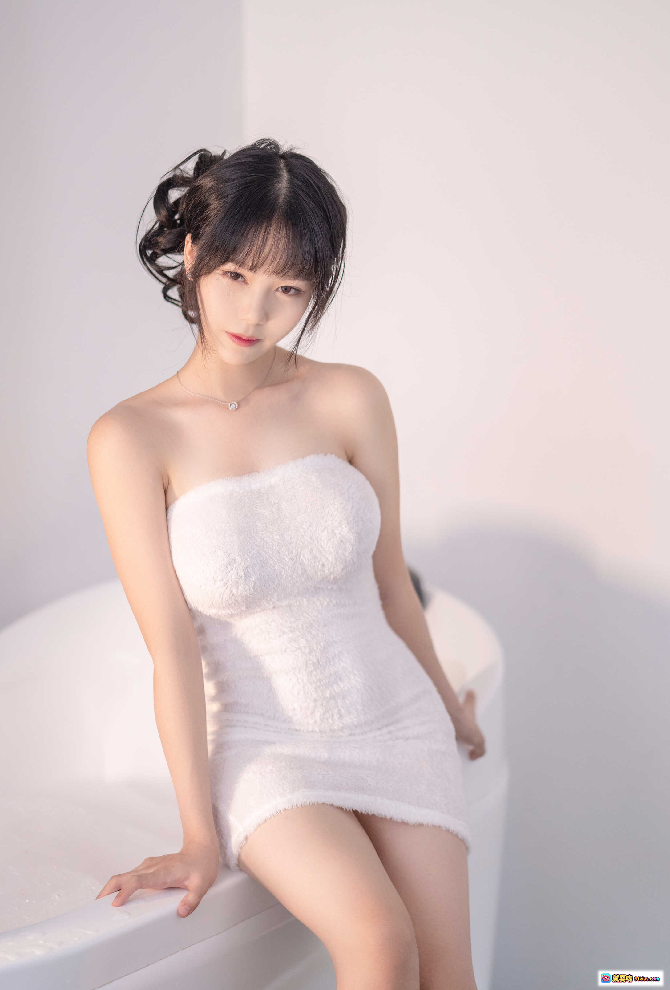 图片[9] - 抖娘利世NO.033浴缸写真｜泡泡浴少女私房美图｜高清36P性感诱惑风 - 就要吻