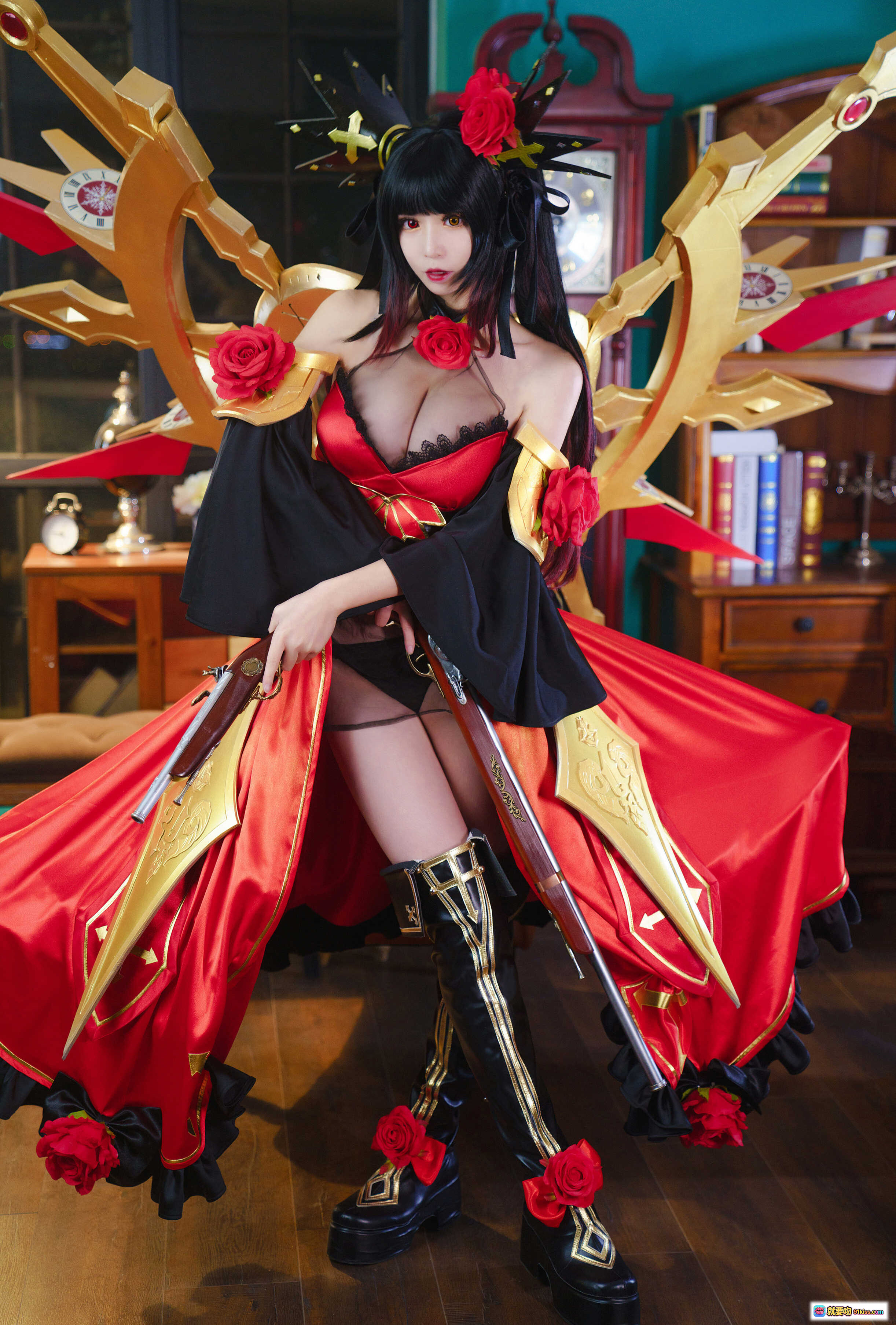 图片[1] - 爱老师约会大作战狂三新皮肤cosplay红黑华丽战服玫瑰装饰双枪造型精致写真 - 就要吻