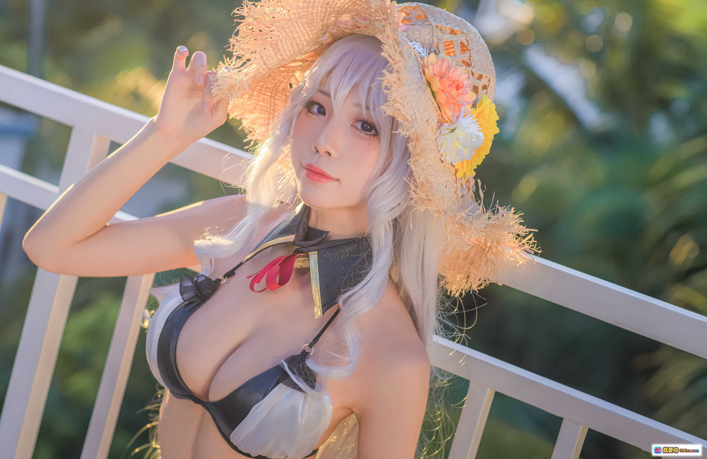 图片[5] - 水淼NO.065阿尔及利亚泳装写真·银发少女草帽花饰·海边阳台逆光美拍·精致cosplay比基尼造型 - 就要吻