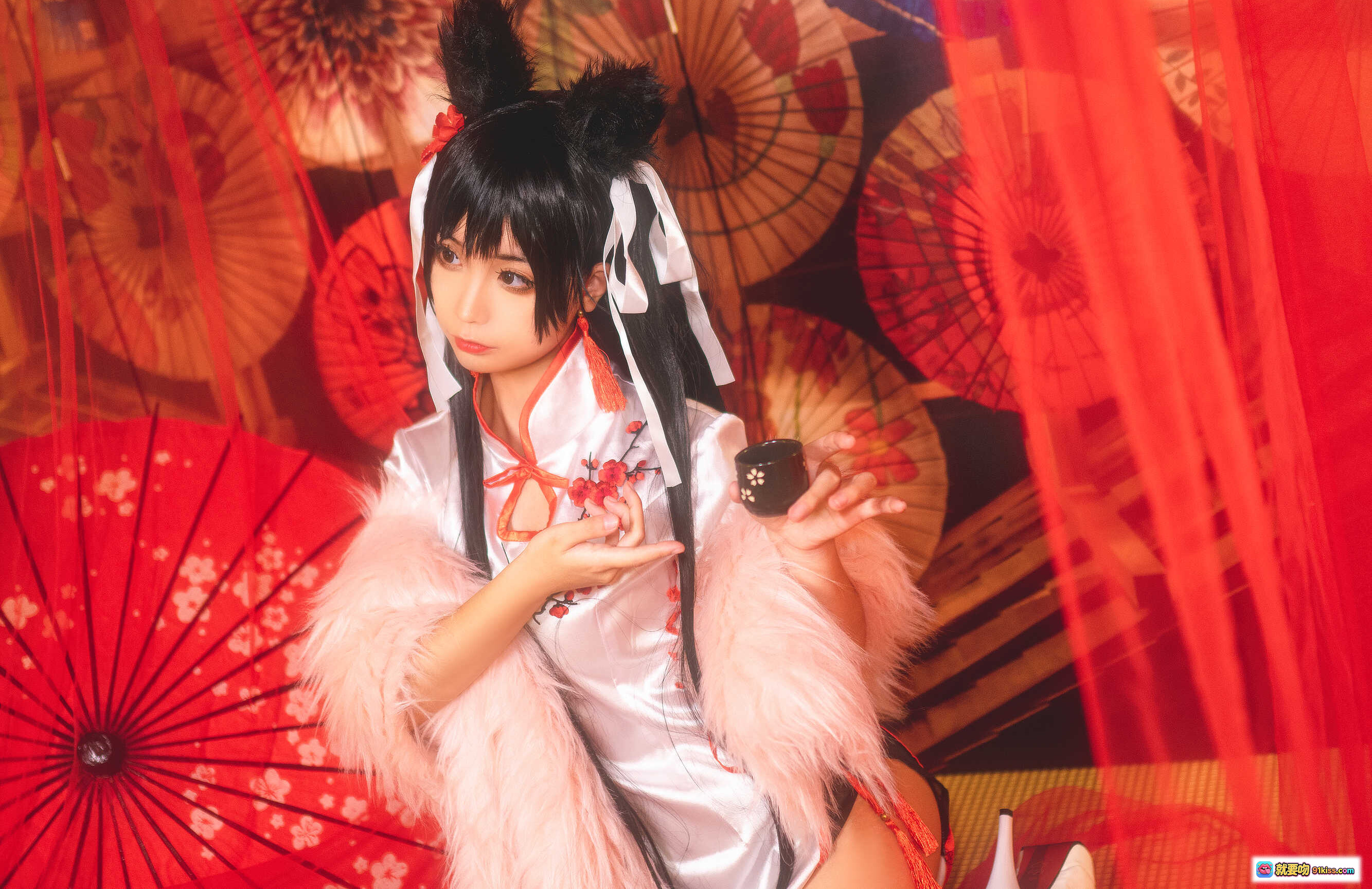 图片[7] - 蠢沫沫NO.006爱宕旗袍写真｜红花刺绣高开叉丝绸旗袍｜长发黑丝性感优雅40P高清图集 - 就要吻