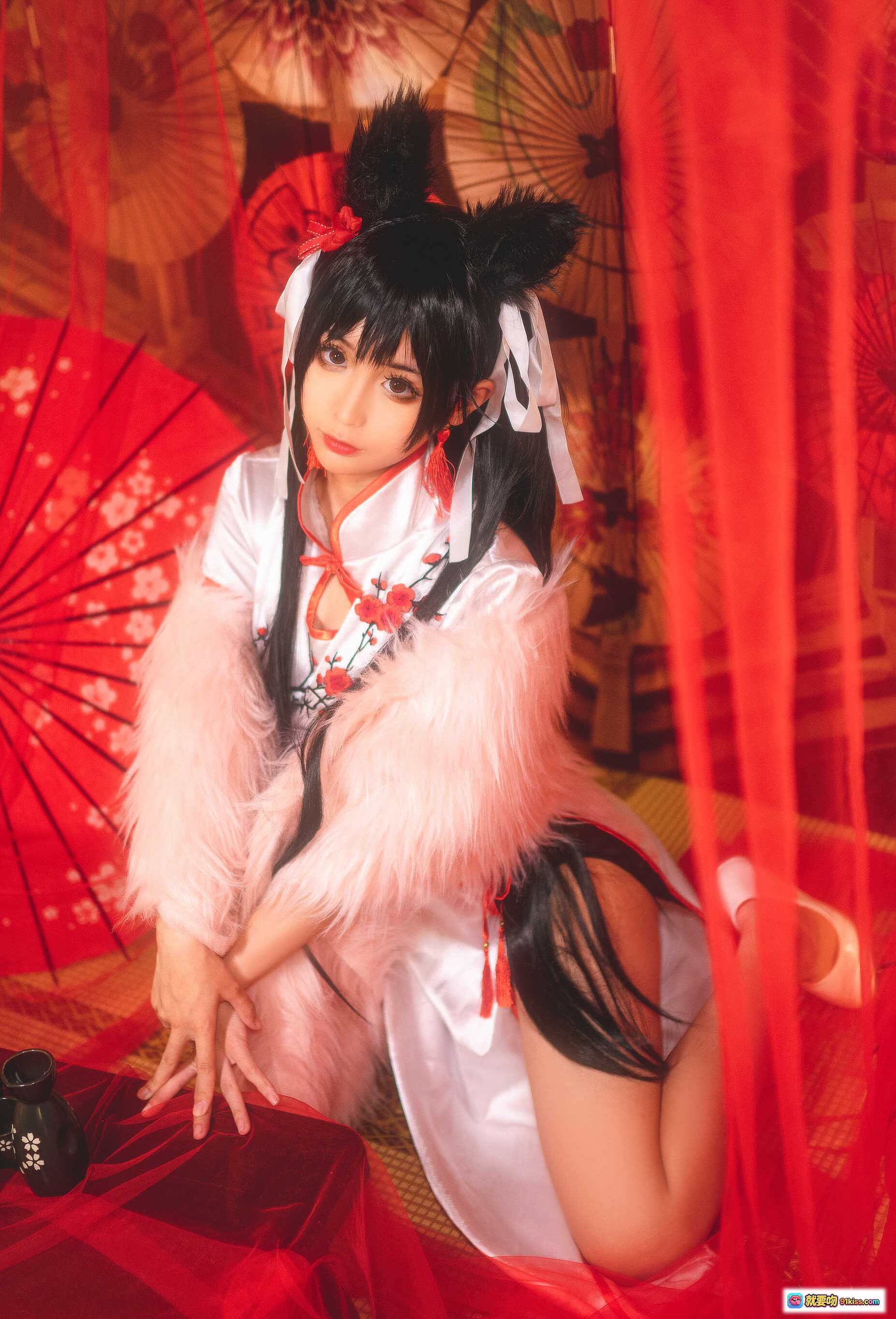 图片[9] - 蠢沫沫NO.006爱宕旗袍写真｜红花刺绣高开叉丝绸旗袍｜长发黑丝性感优雅40P高清图集 - 就要吻