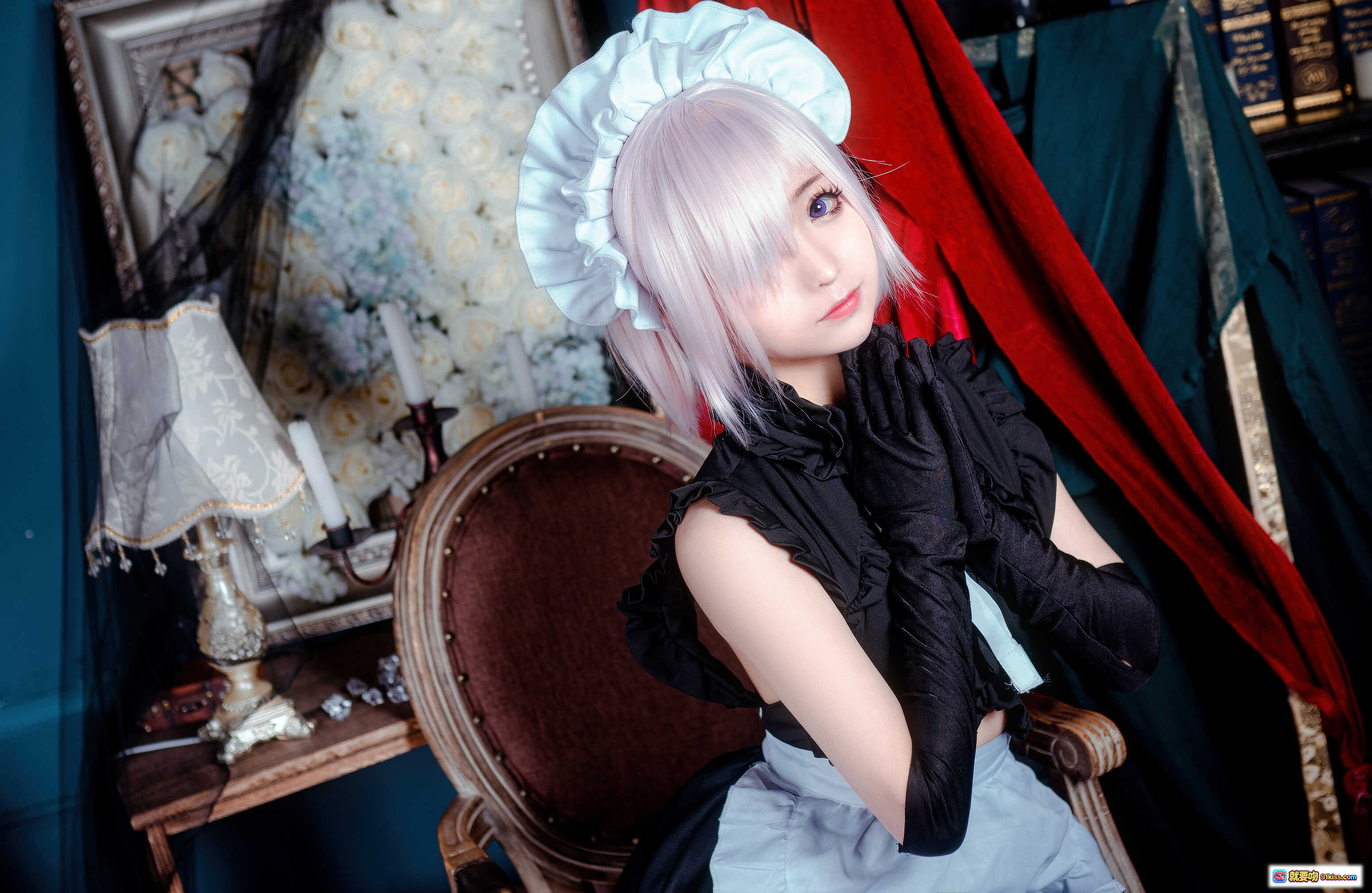 图片[5] - 蠢沫沫NO.045玛修女仆Cosplay写真 22P高清美图 白发蓝瞳黑裙蓝边女仆装 长手套复古椅场景 - 就要吻