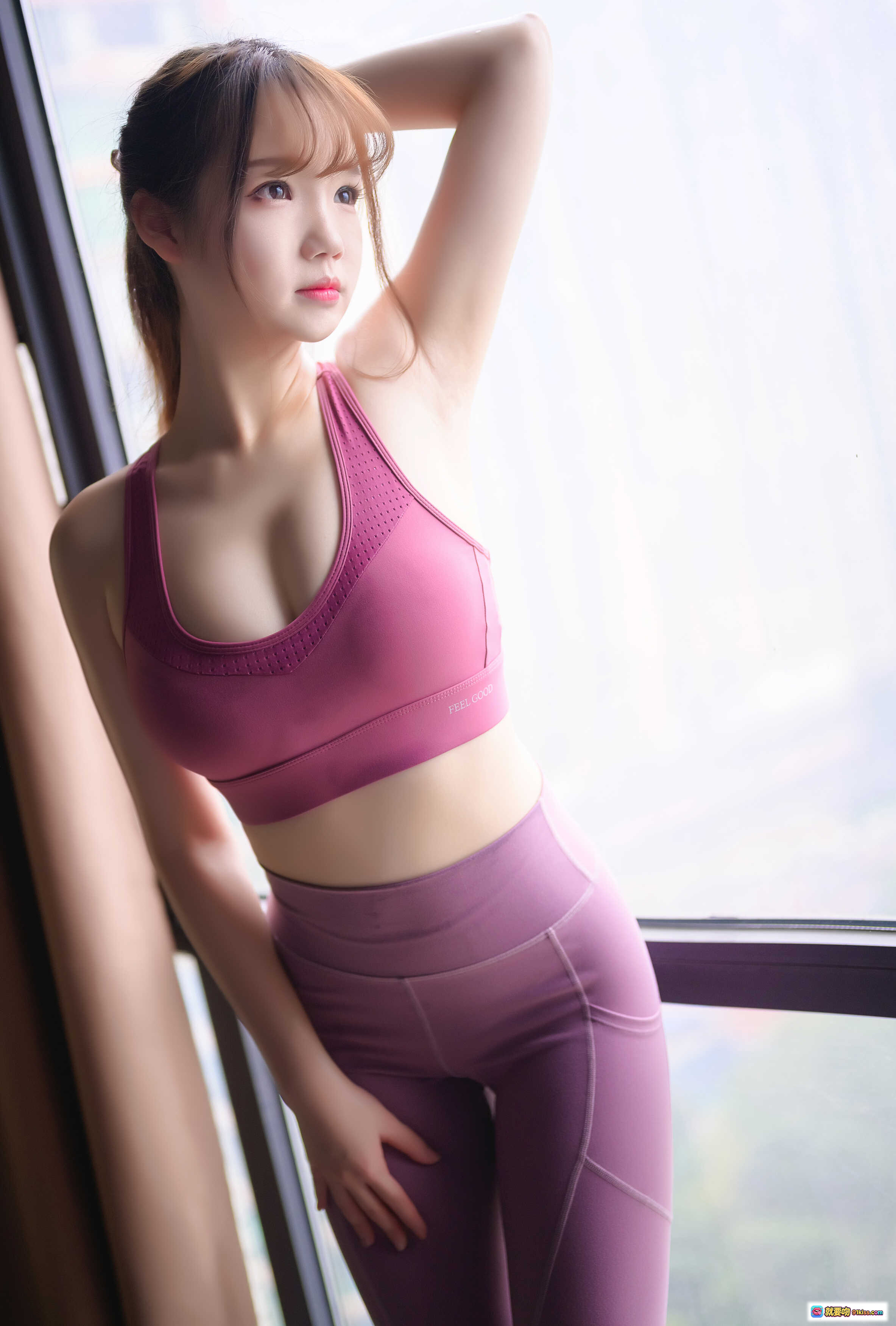 图片[5] - 雪晴Astra NO.005 运动风紧身裤美臀健身造型 紫色高腰瑜伽裤搭配潮流运动鞋 40P高清写真 - 就要吻