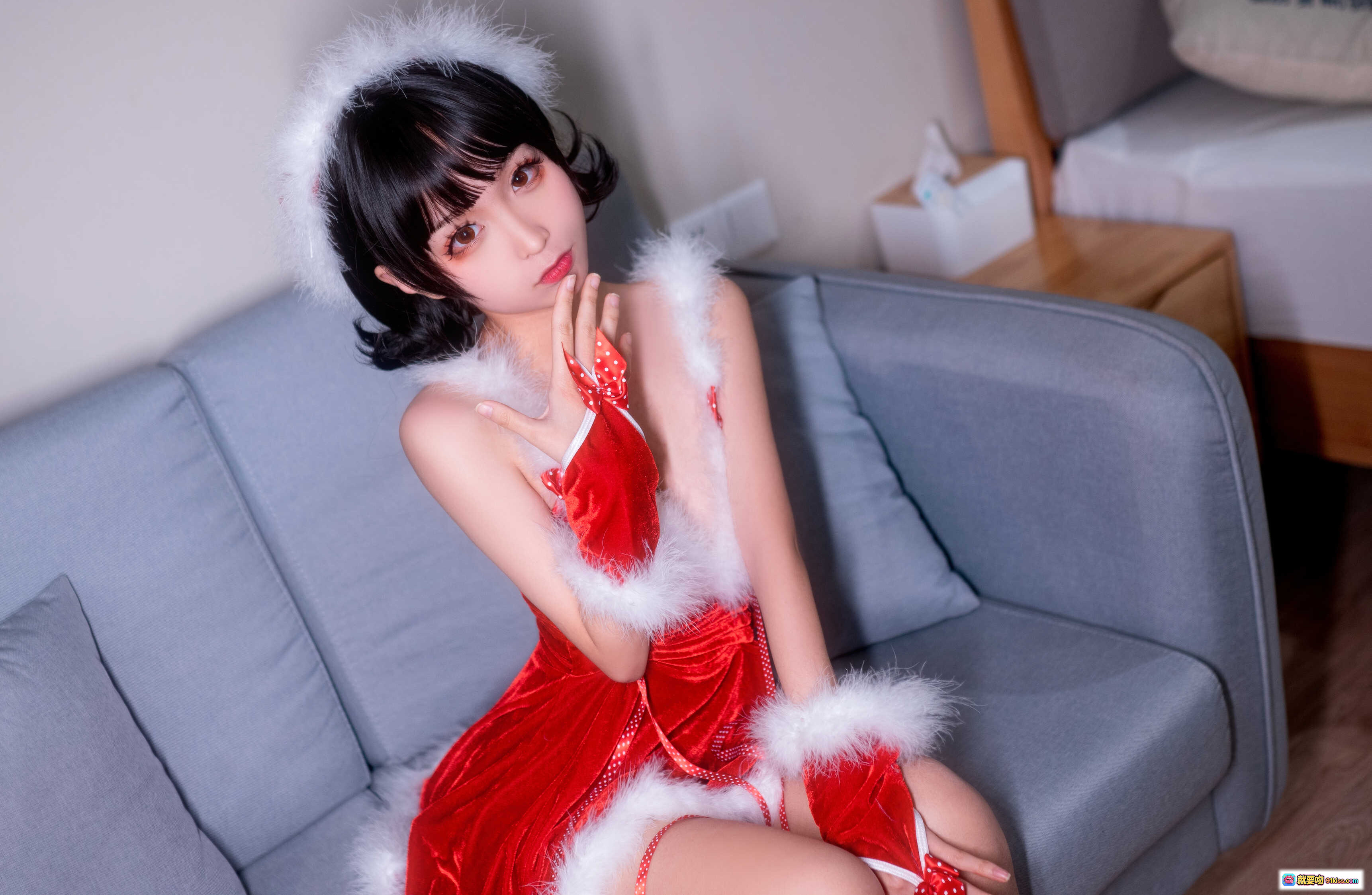 图片[3] - 蠢沫沫NO.050圣诞萝莉写真 41P高清美腿圣诞装沙发摆拍 圣诞花环背景 红色毛绒裙装 节日氛围感十足 - 就要吻