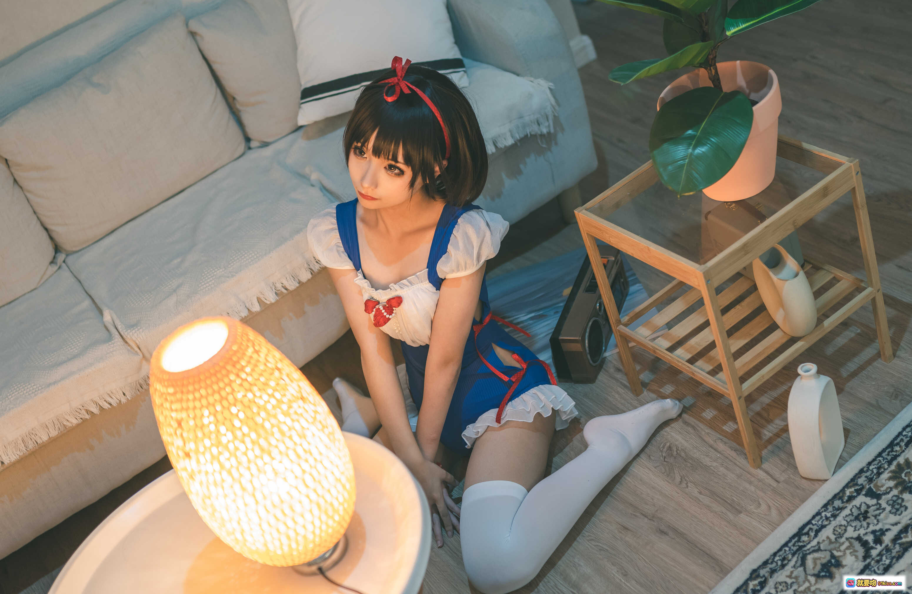 图片[4] - 蠢沫沫NO.009白雪姬写真集 16P高清美图 白色丝袜少女居家风 甜美短发红发带 蓝白女仆装 温馨室内场景 柔光氛围感摄影 - 就要吻